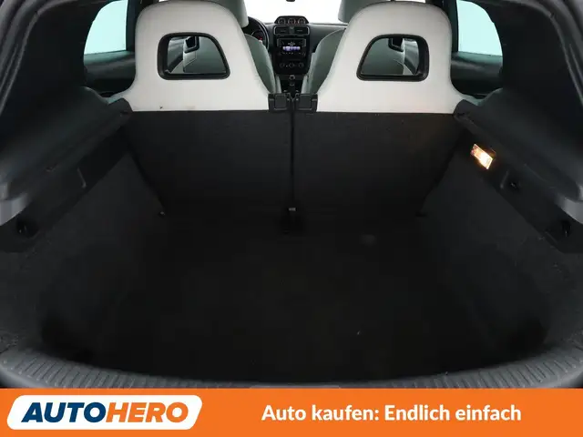 Volkswagen Scirocco view 17