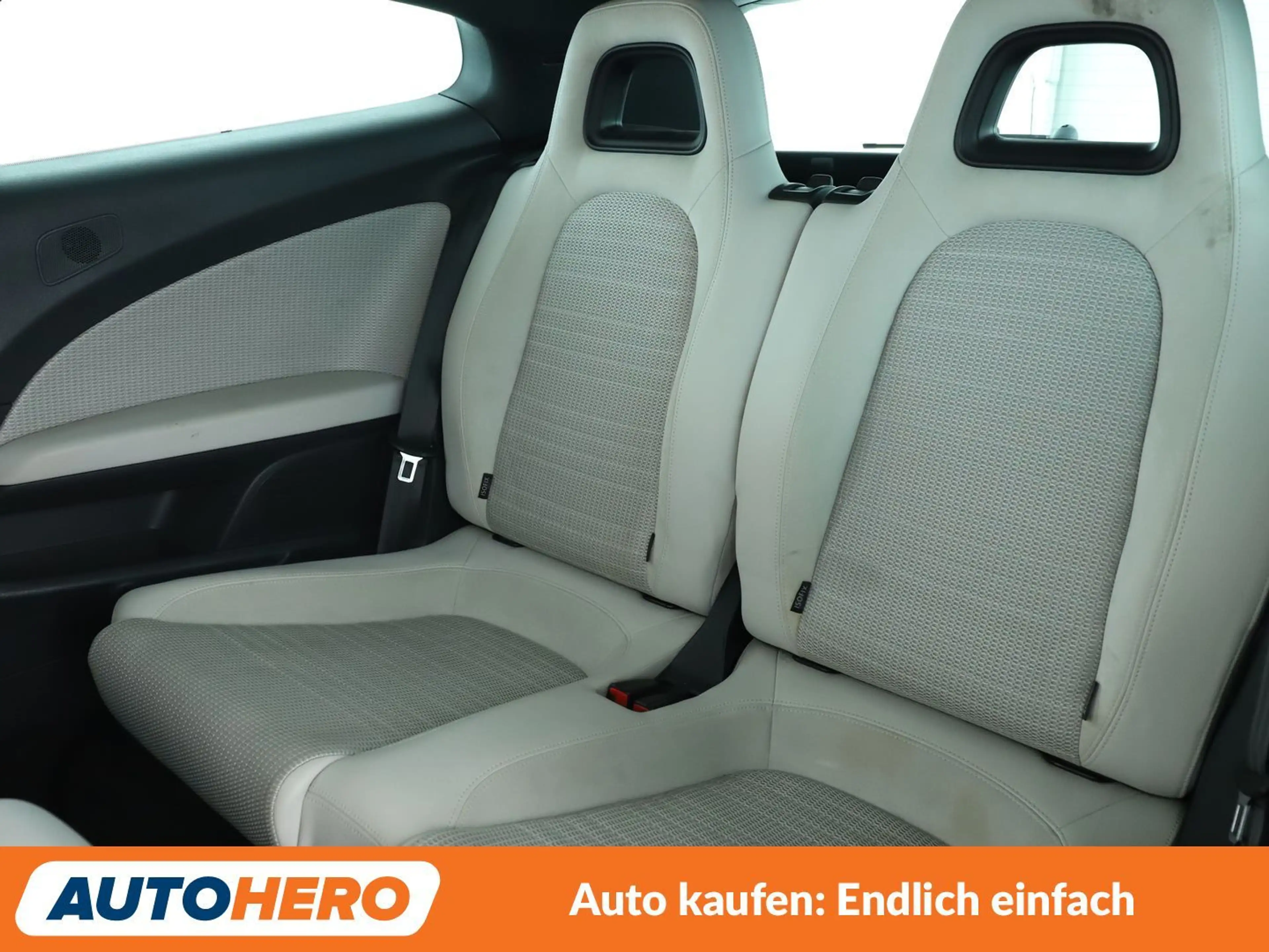 Volkswagen Scirocco 2.0 TSI BMT*XENON*TEMPO*CAM* — photo 14