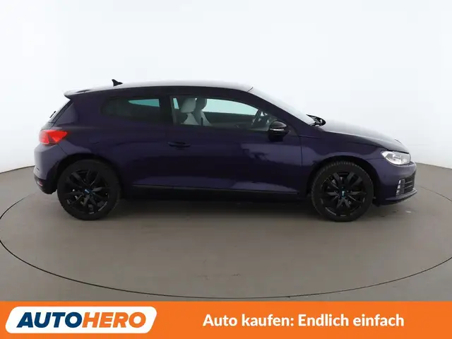Volkswagen Scirocco view 7