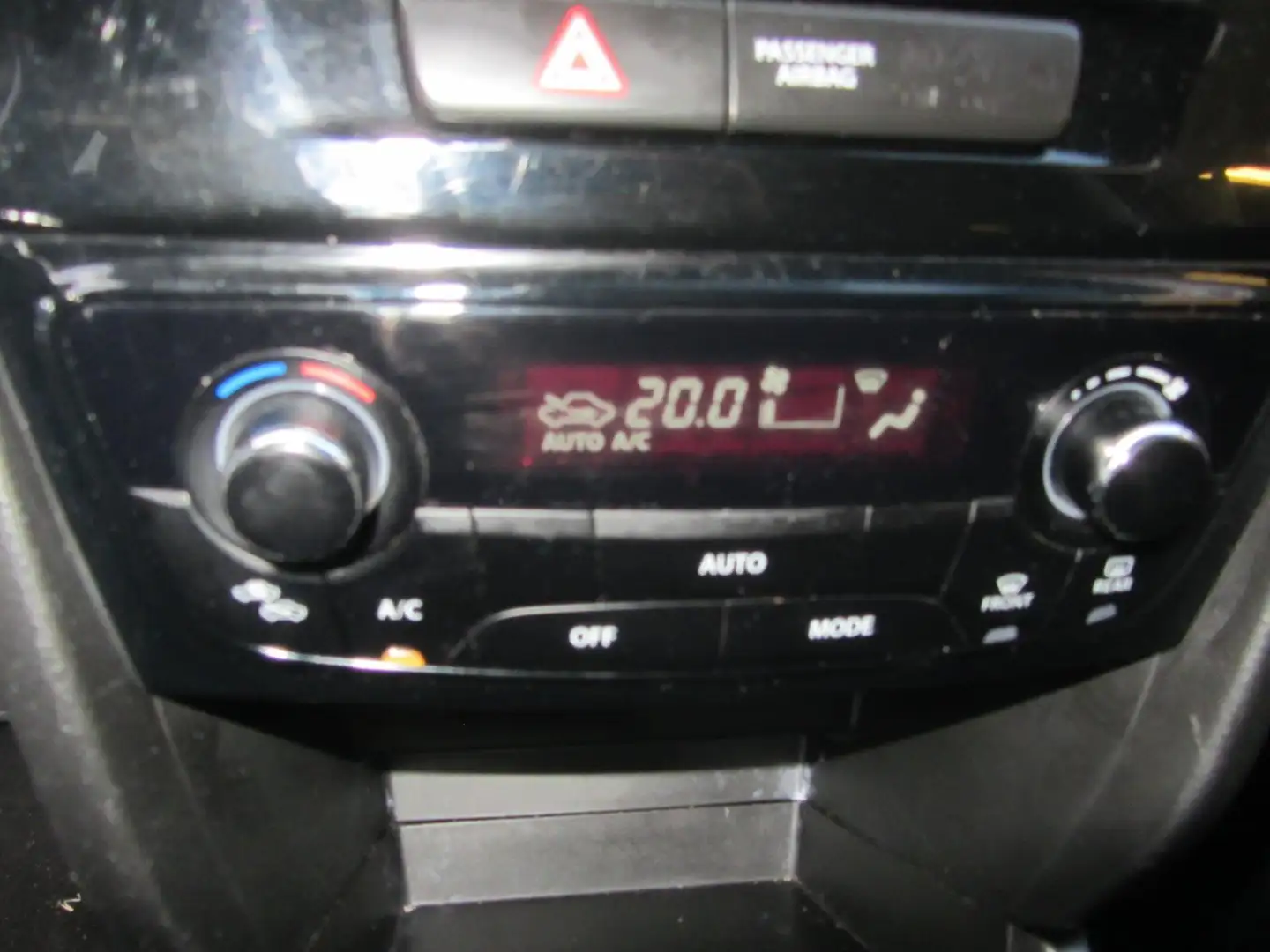 Suzuki Vitara 1.0 Boosterjet Select 5drs Climate Control netjes Rot - 2