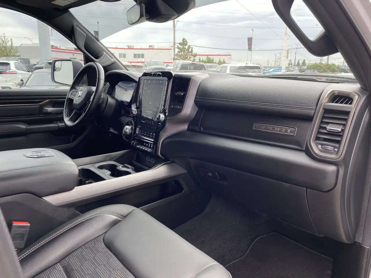 RAM 1500 снимка RAM 1500