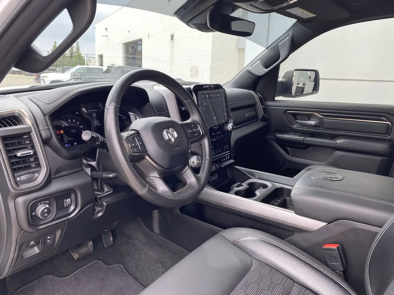 RAM 1500 снимка RAM 1500