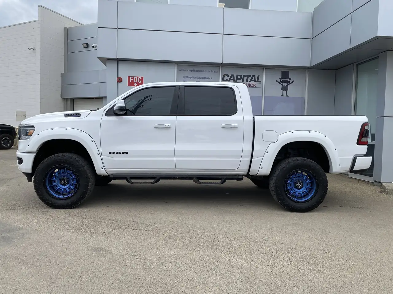 RAM 1500 снимка RAM 1500