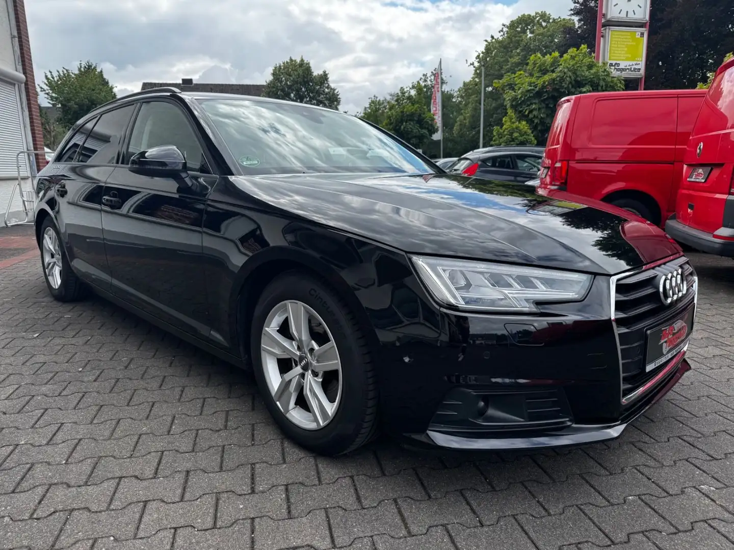 Audi A4 Avant ultra HuD B&O Keyless 360° Virtuel uvm. Noir - 1
