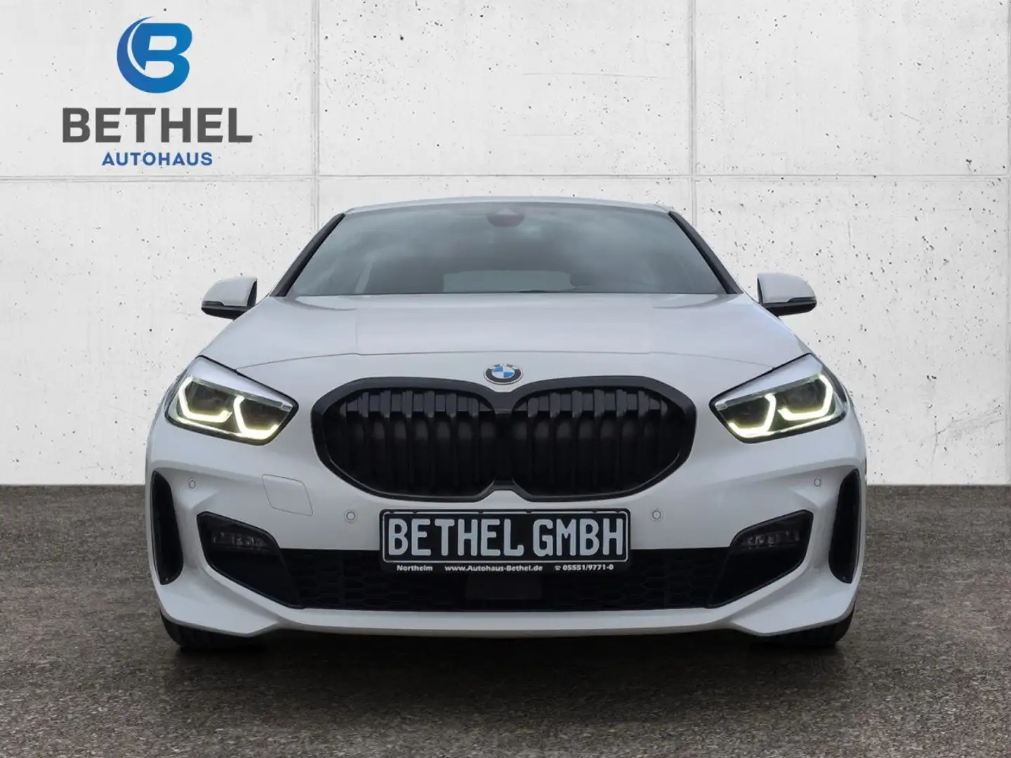 BMW 118 i M Sport, Navi, Kamera, Shz. LED Klima PDC Blanc - 2