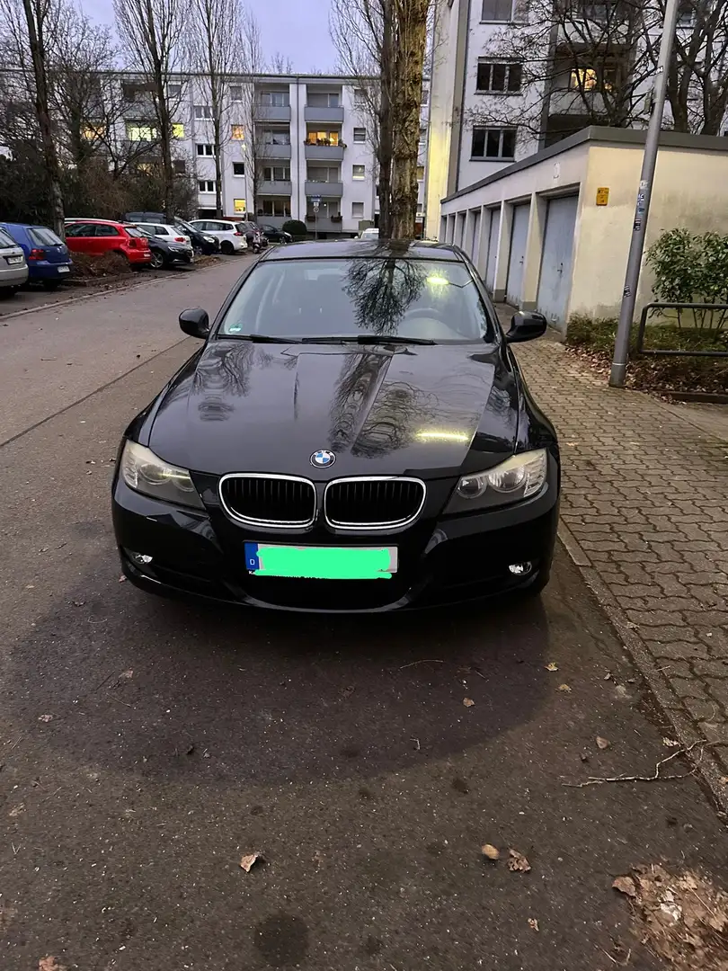 BMW 318 318i Schwarz - 2