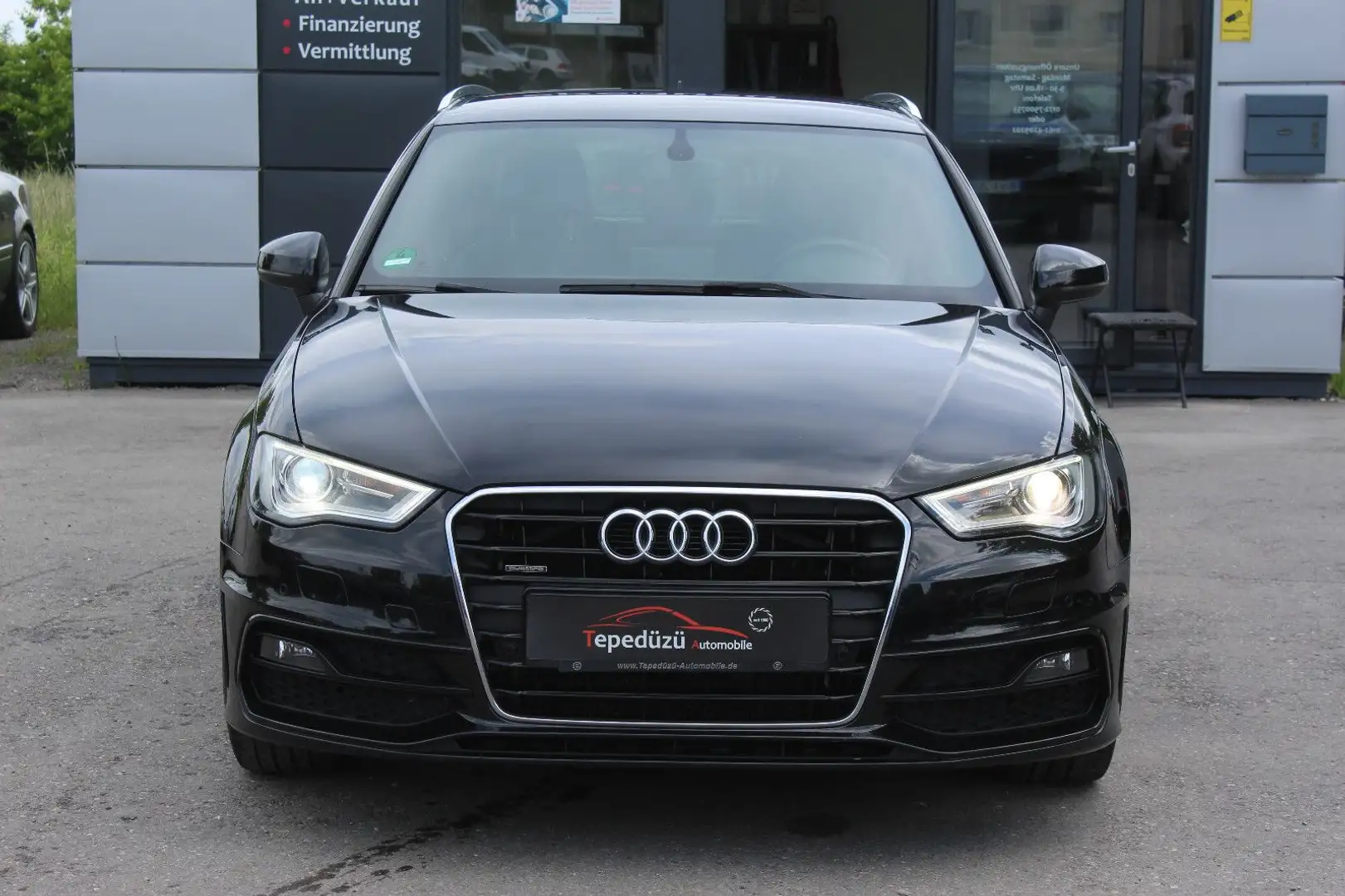 Audi A3 Sportback quattro S-Tronic*S LINE SPORTPAKET Schwarz - 2