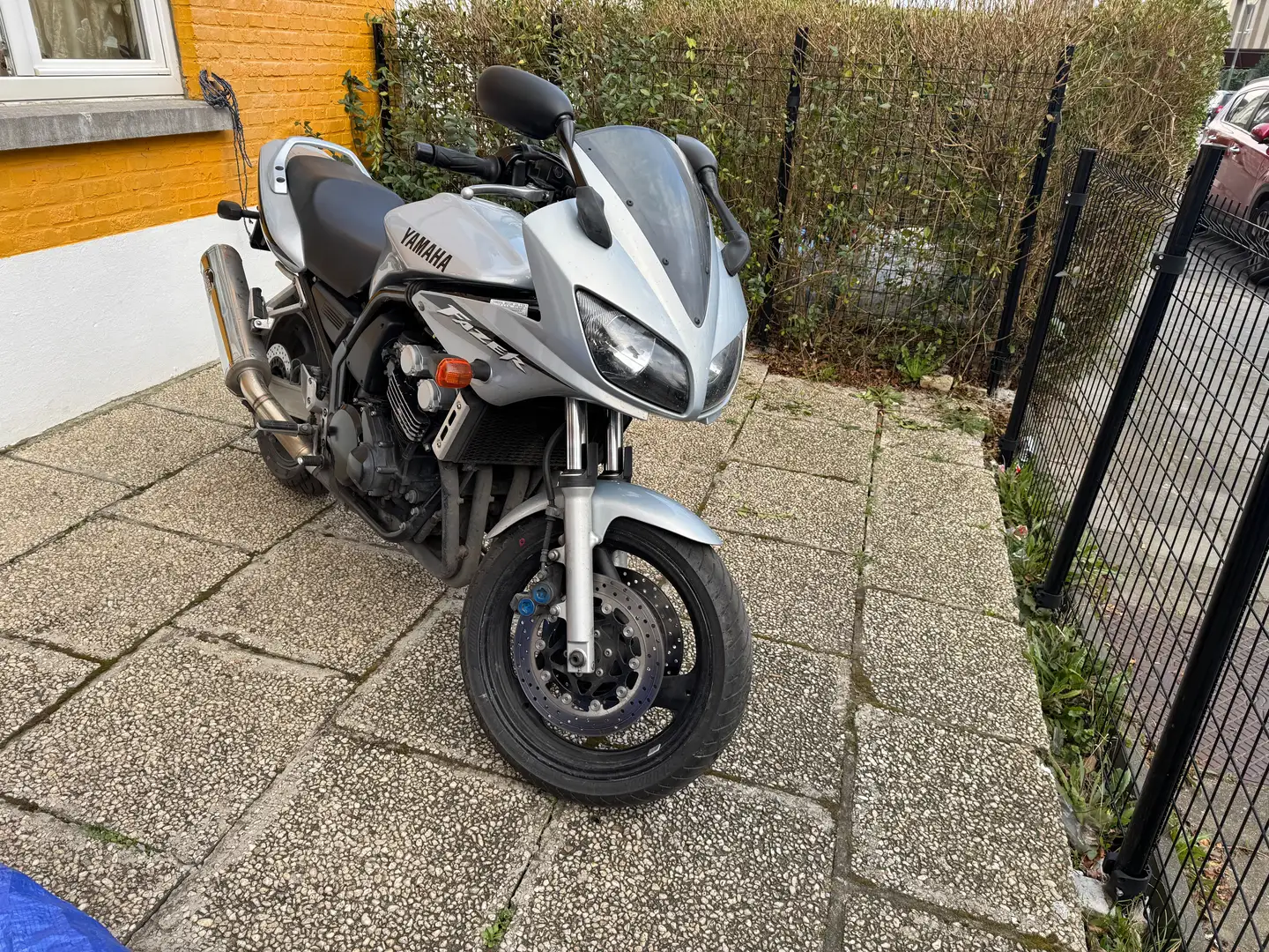 Yamaha FZ 6 Argintiu - 1
