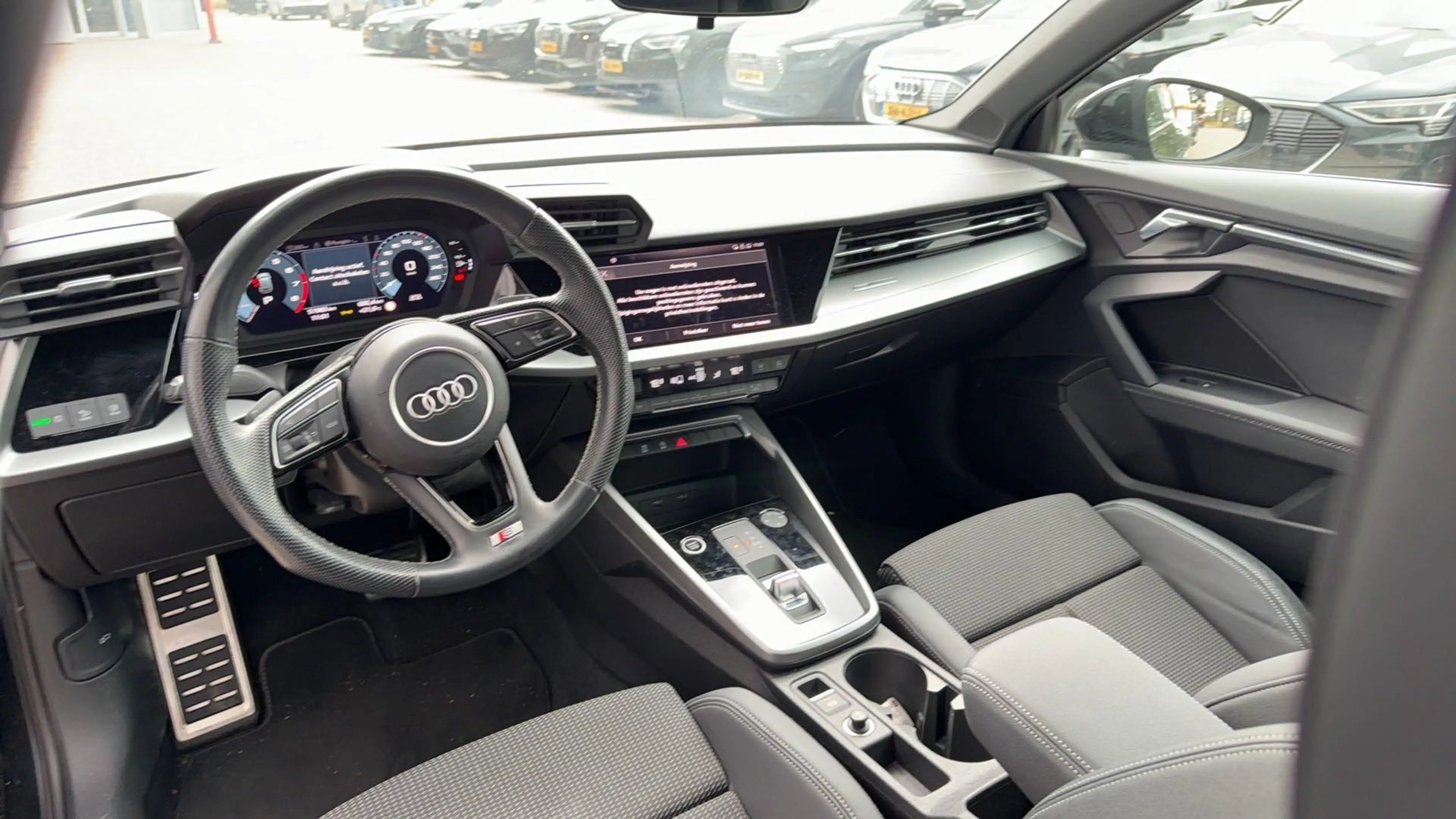 Audi A3 Sportback 30 TFSI S edition 110 PK | S-line | Auto — photo 8