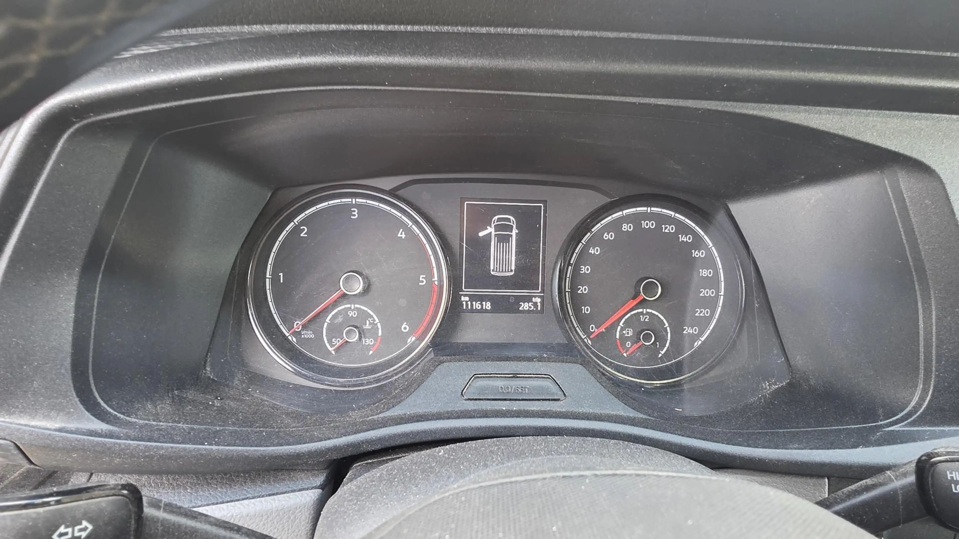 Volkswagen Transporter 2.0 TDI L1H1 GB Highline Edition 2 — photo 14