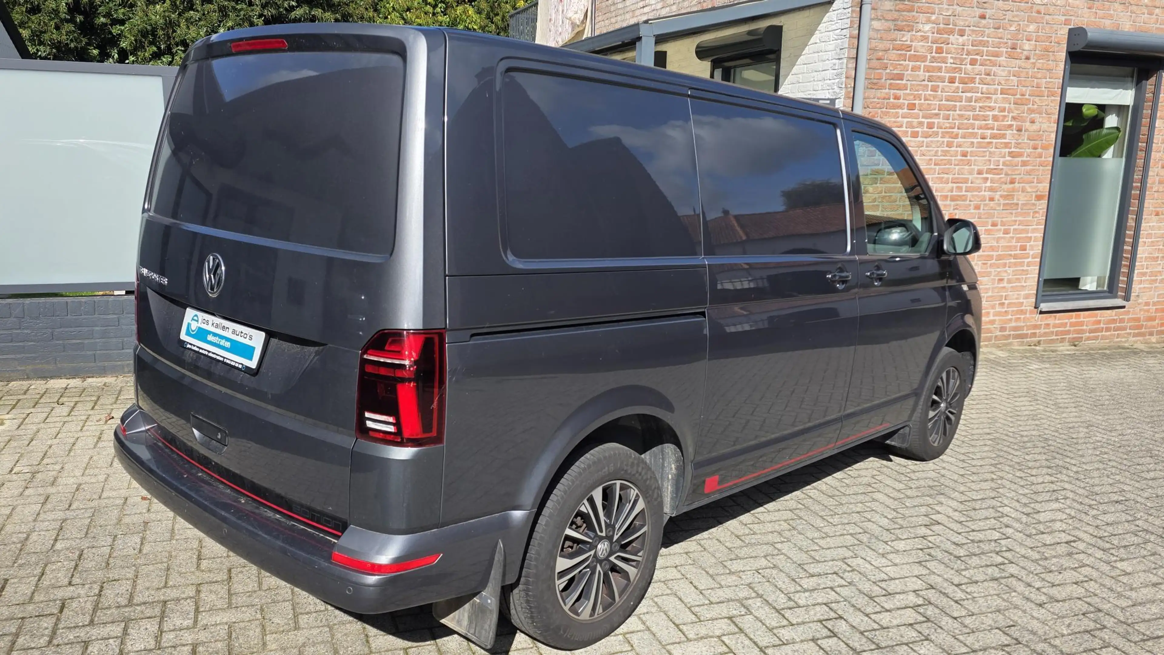 Volkswagen Transporter 2.0 TDI L1H1 GB Highline Edition 2 — photo 7