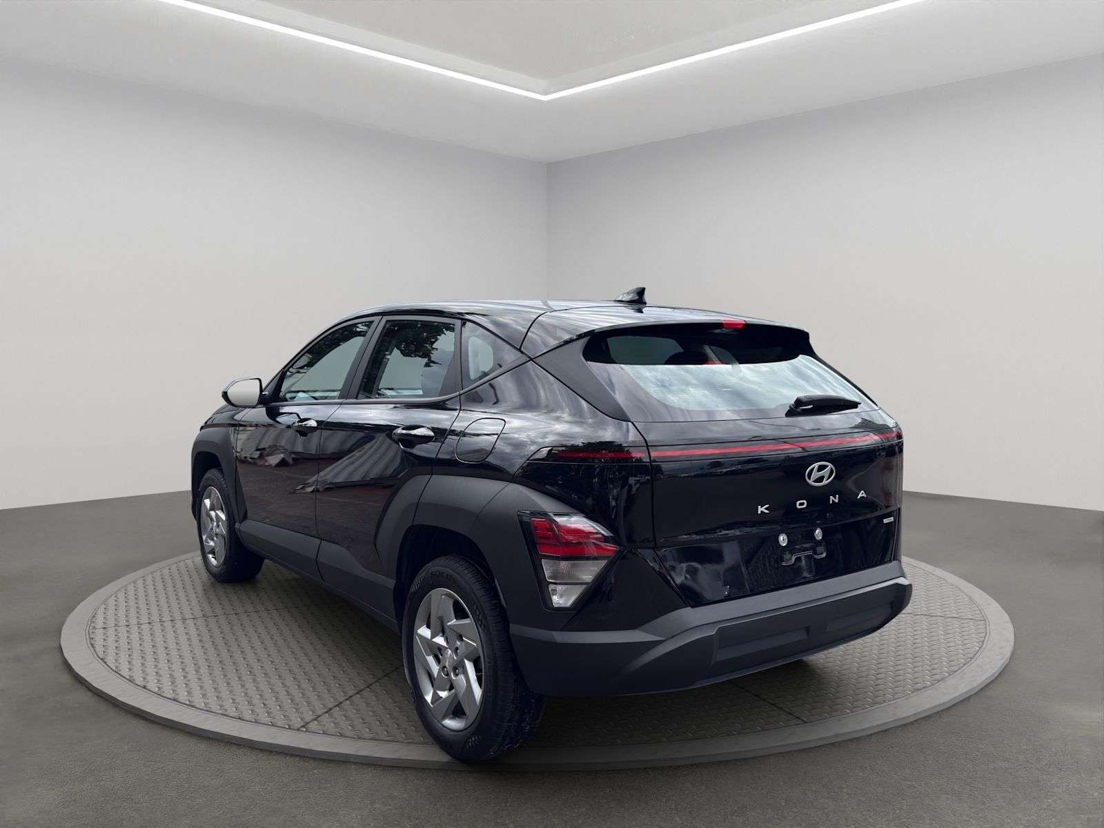 2024 Hyundai Kona Essential — снимка 1