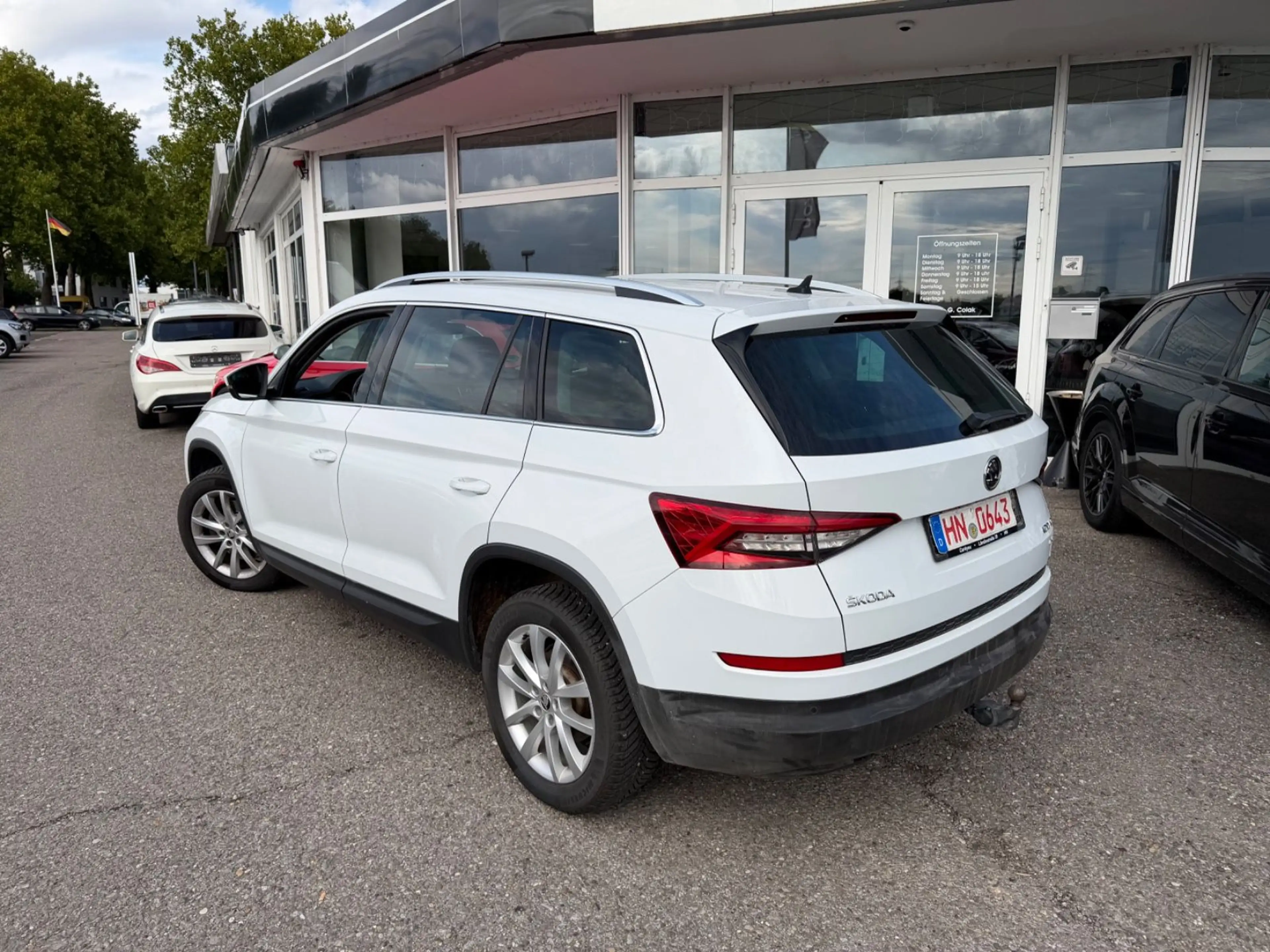 Skoda Kodiaq Style 4x4 DSG Navi LED Memory AHK Kamera — photo 2