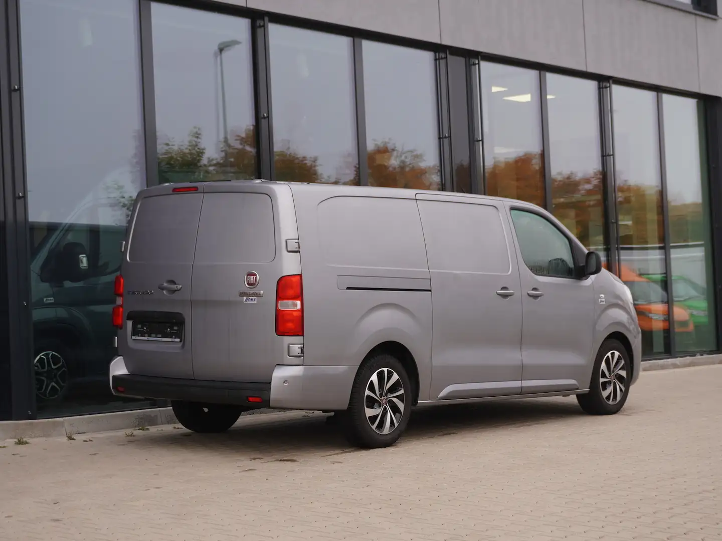Fiat Scudo L3 / 75 kW/h / Vollausstattung + WKR Grau - 2