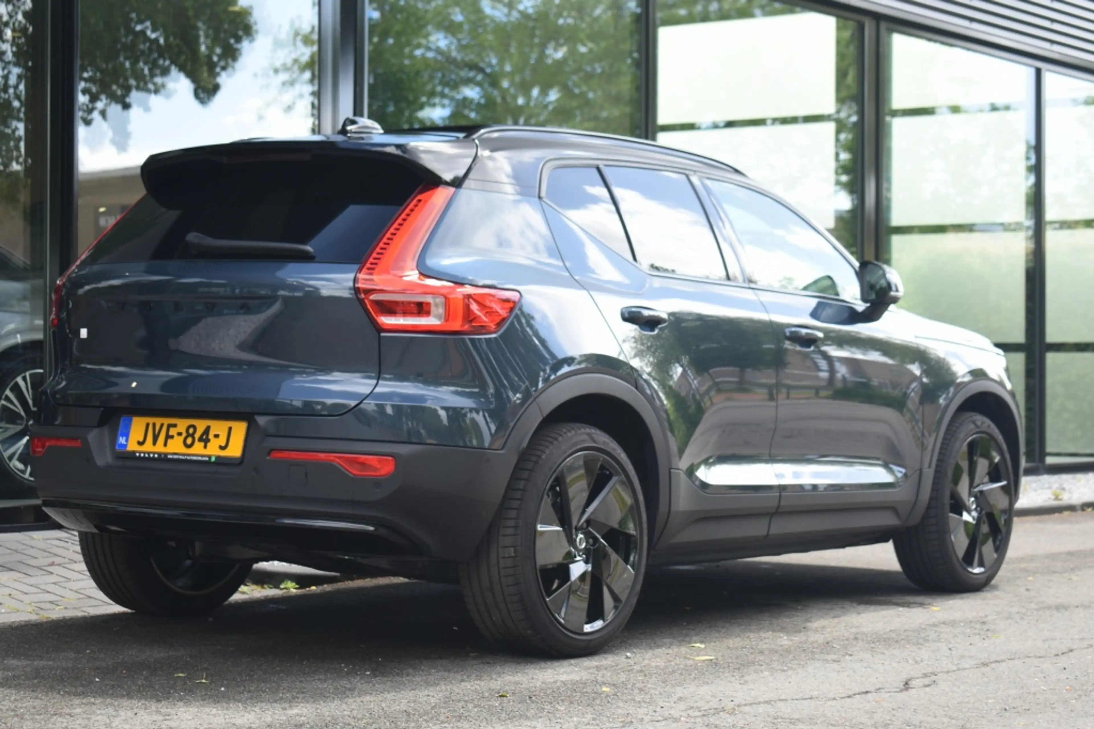 Volvo EX40 Twin Performance 442pk/82kWh Ultra Black Edition | — photo 2