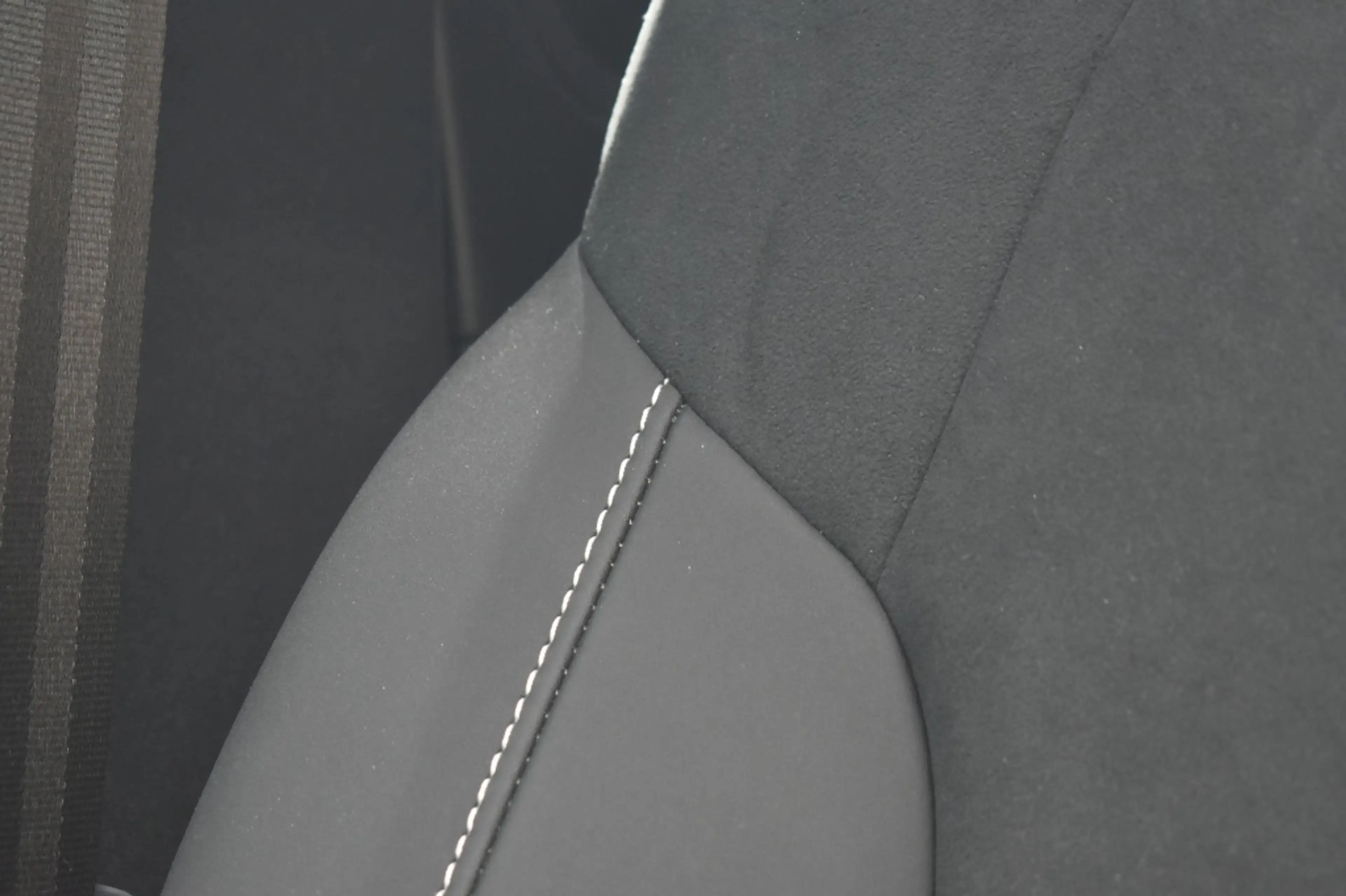 Volvo EX40 Twin Performance 442pk/82kWh Ultra Black Edition | — photo 36