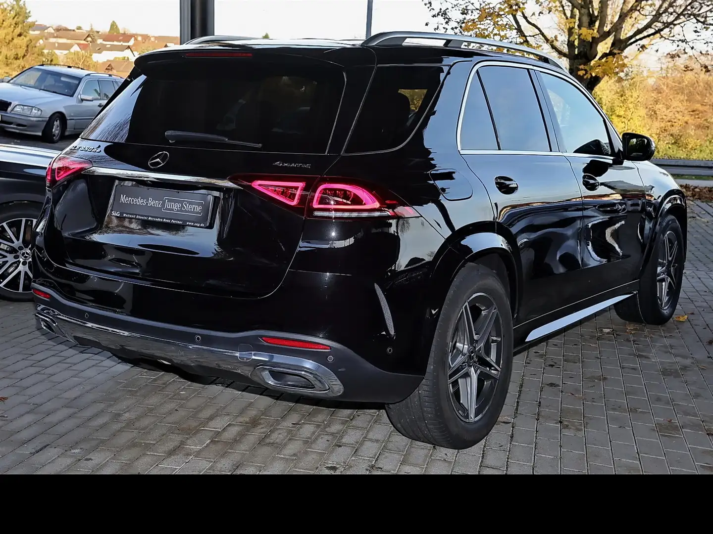 Mercedes-Benz GLE 350 de 4M AMG AHK+TOTWINKEL+SPURHALTE+LED+20 Noir - 2