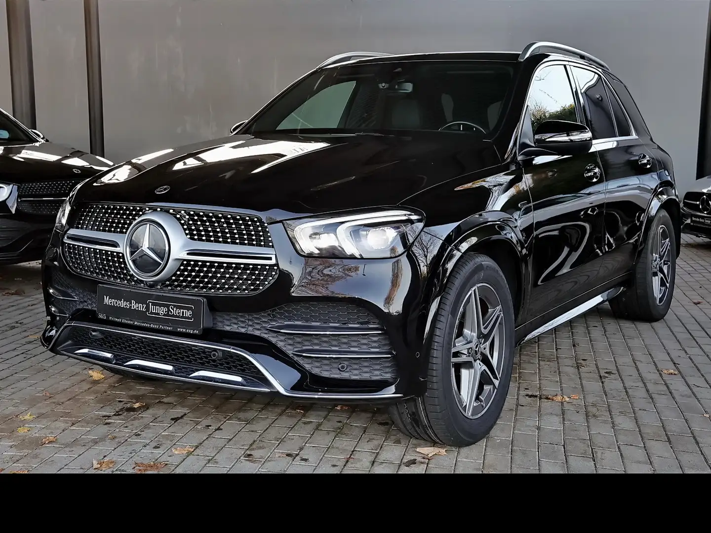 Mercedes-Benz GLE 350 de 4M AMG AHK+TOTWINKEL+SPURHALTE+LED+20 Noir - 1
