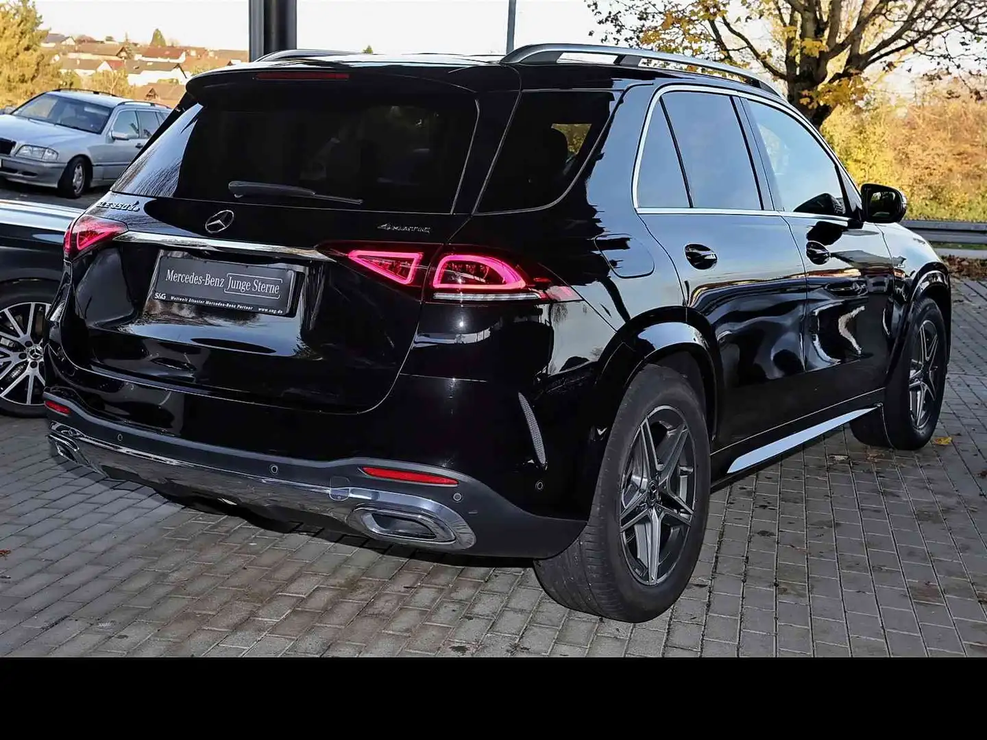 Mercedes-Benz GLE 350 de 4M AMG AHK+TOTWINKEL+SPURHALTE+LED+20 Negro - 2