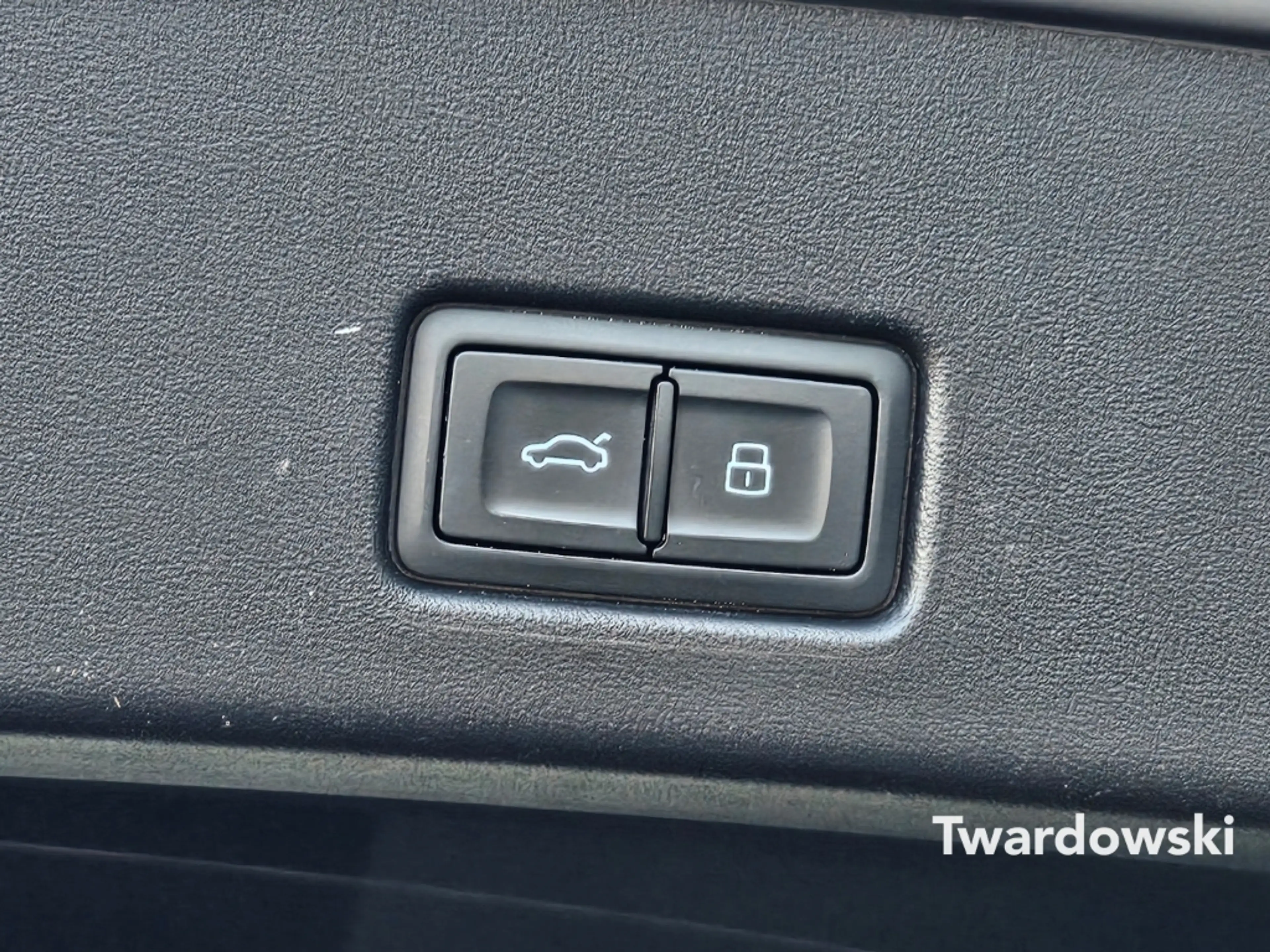 Audi Q4 e-tron e-tron Sportback 35 S line Matrix Pano Sonos — photo 15
