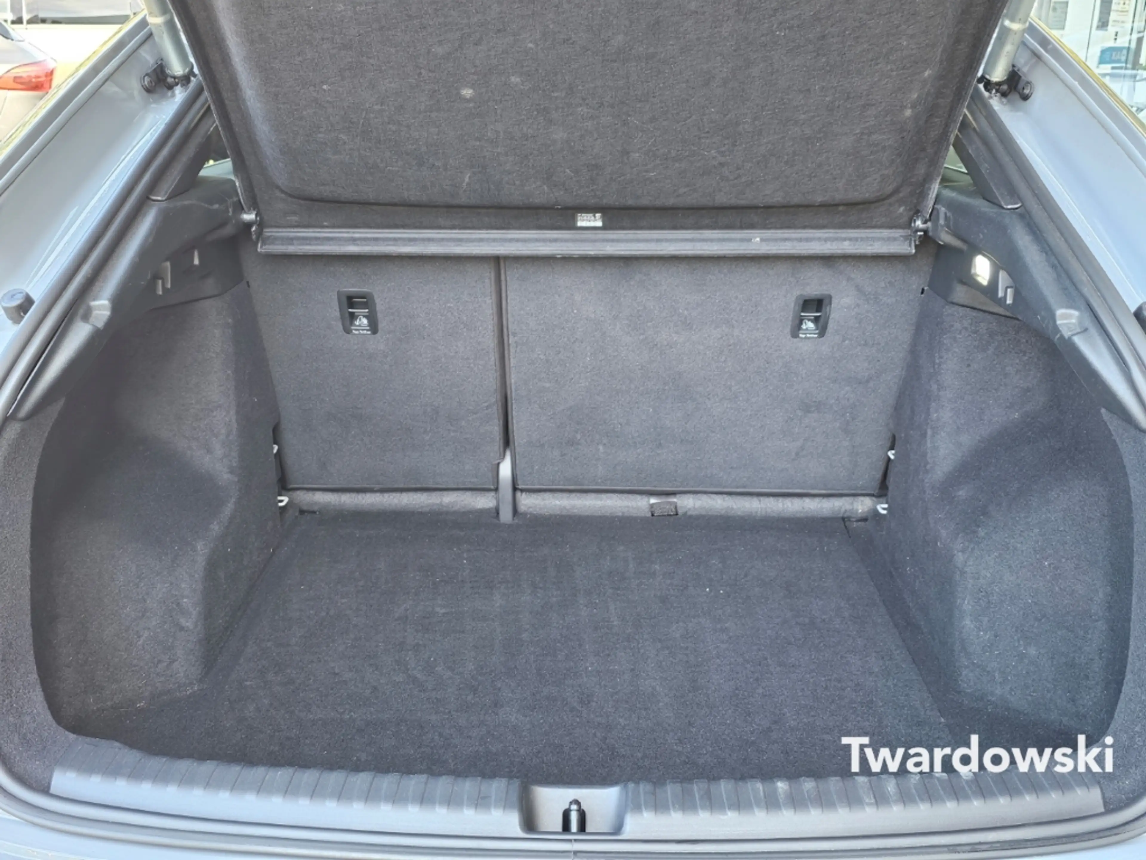 Audi Q4 e-tron e-tron Sportback 35 S line Matrix Pano Sonos — photo 14