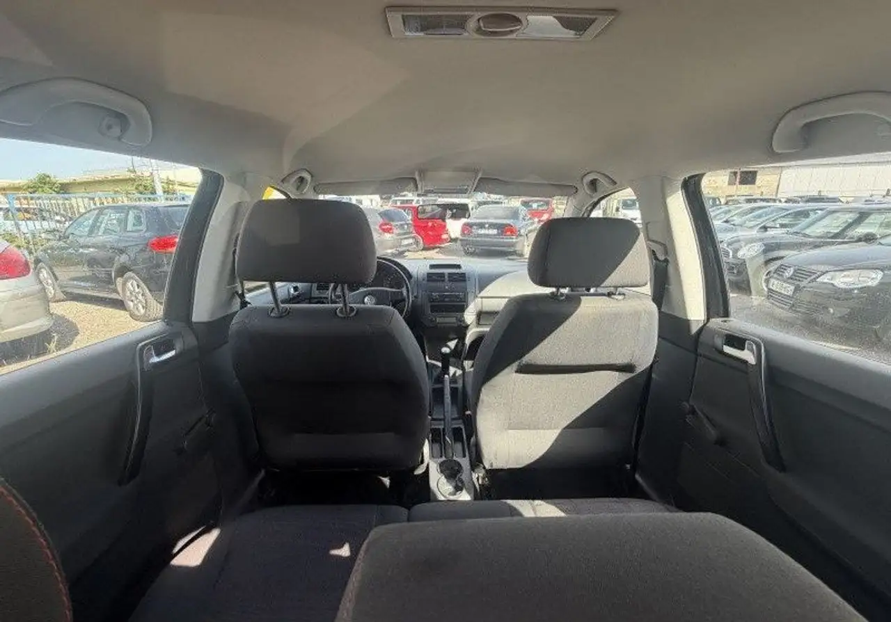 Volkswagen Polo Citadine 5 portes — photo 17