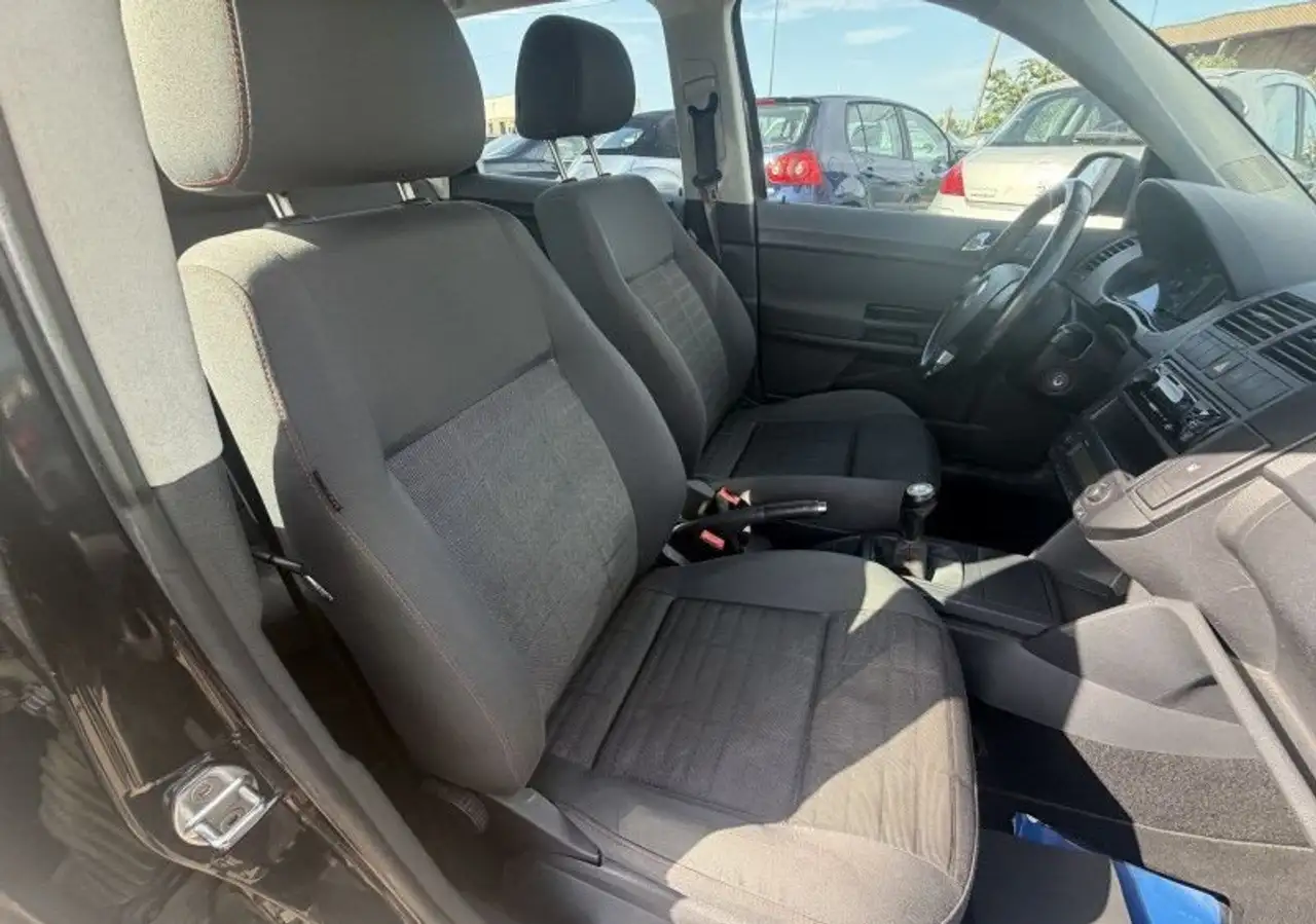 Volkswagen Polo Citadine 5 portes — photo 12