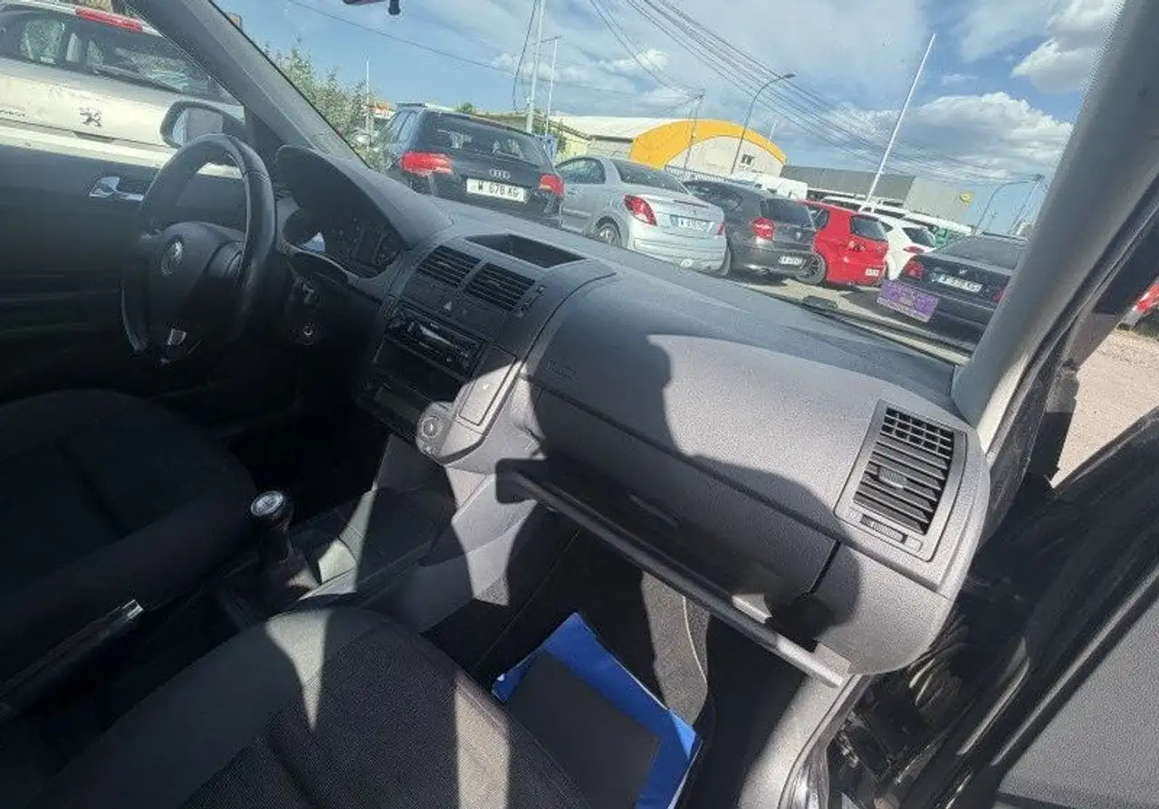 Volkswagen Polo Citadine 5 portes — photo 13