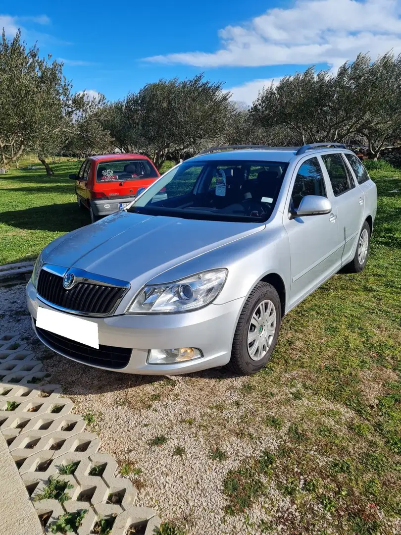 Skoda Octavia Octavia 1.9 TDI 105Ambiente 2011 - 1