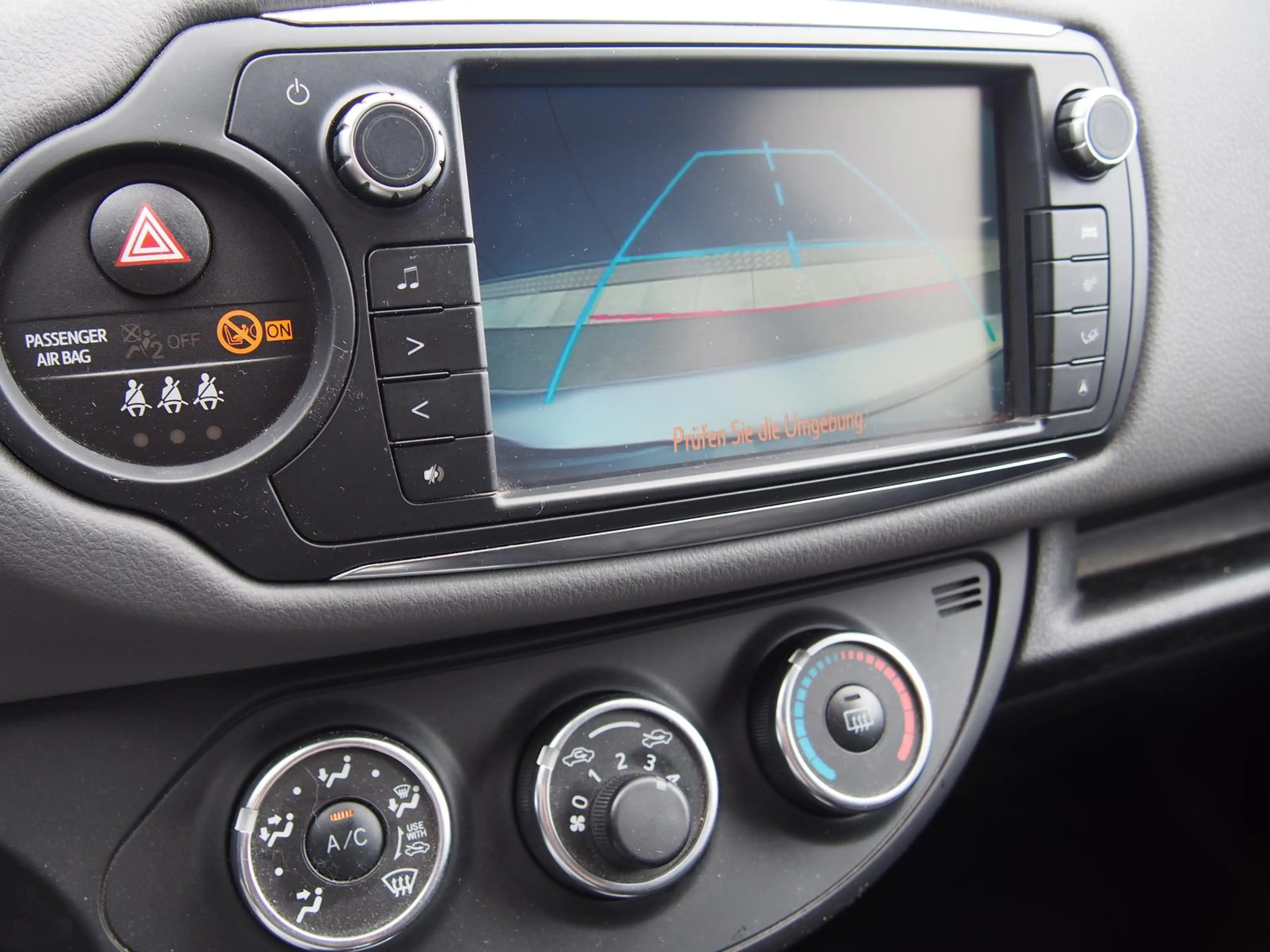 Toyota Yaris Comfort 1,33 Allwetter+Klima+USB+RFK — photo 9