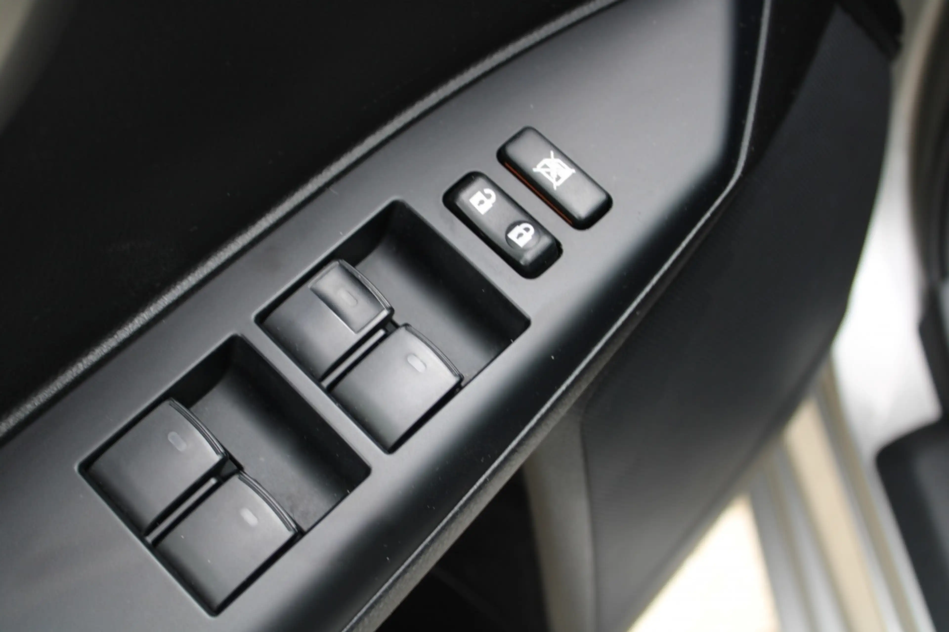 Lexus CT 200h Sport Edition — photo 27