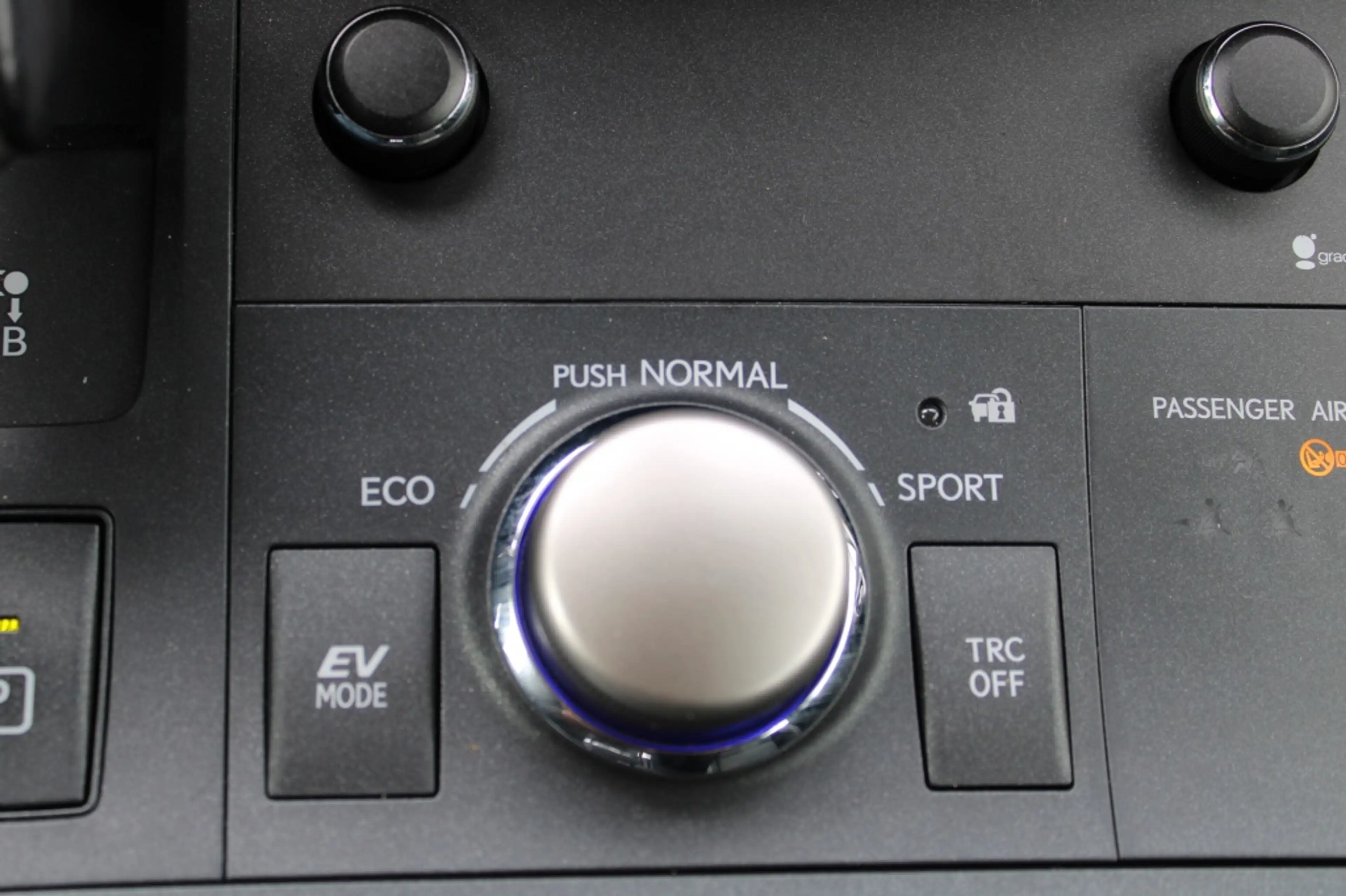 Lexus CT 200h Sport Edition — photo 19