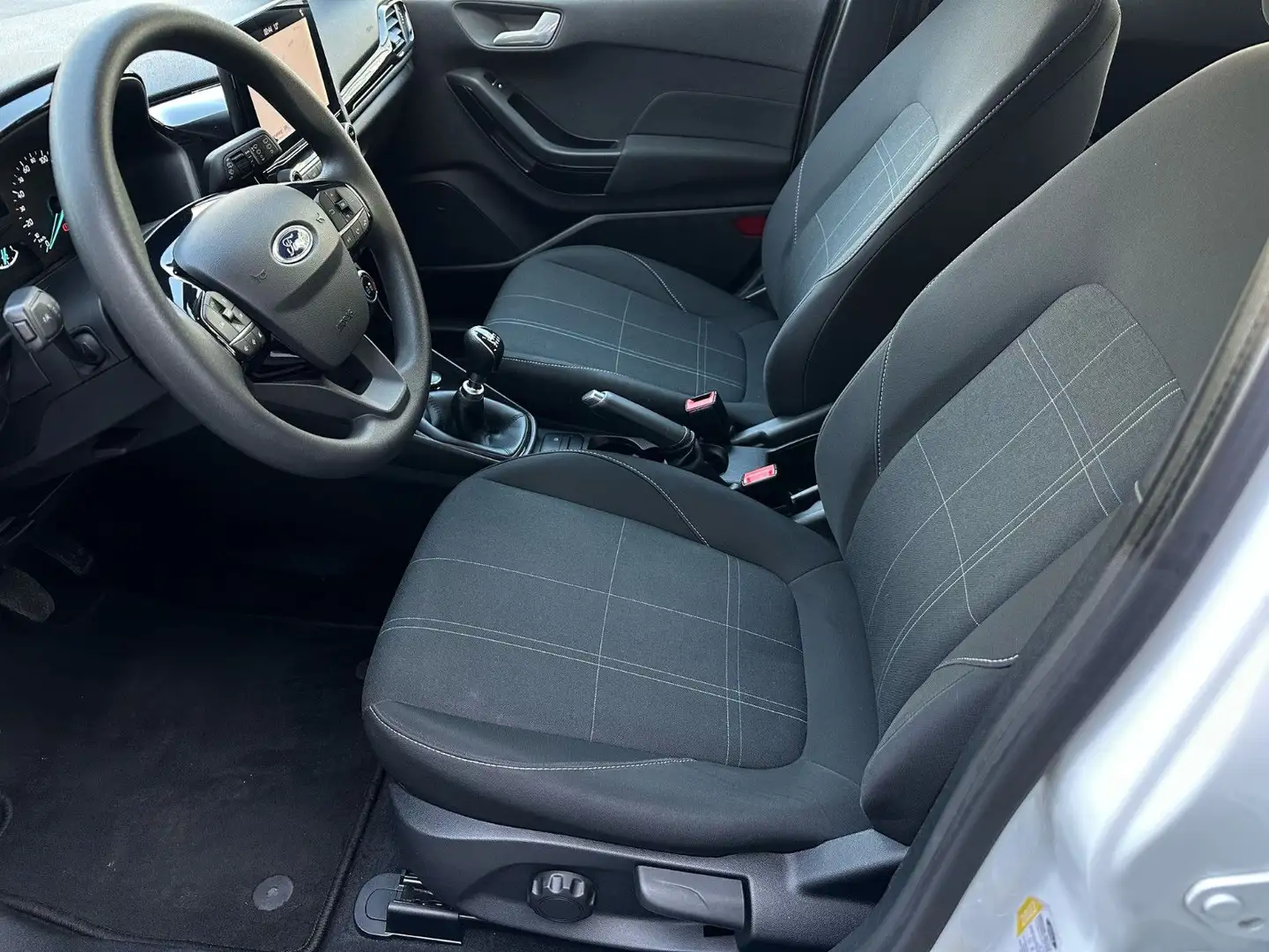 Ford Fiesta 1.5 TDCi Cool & Connect Navi Spurhalte Weiß - 2