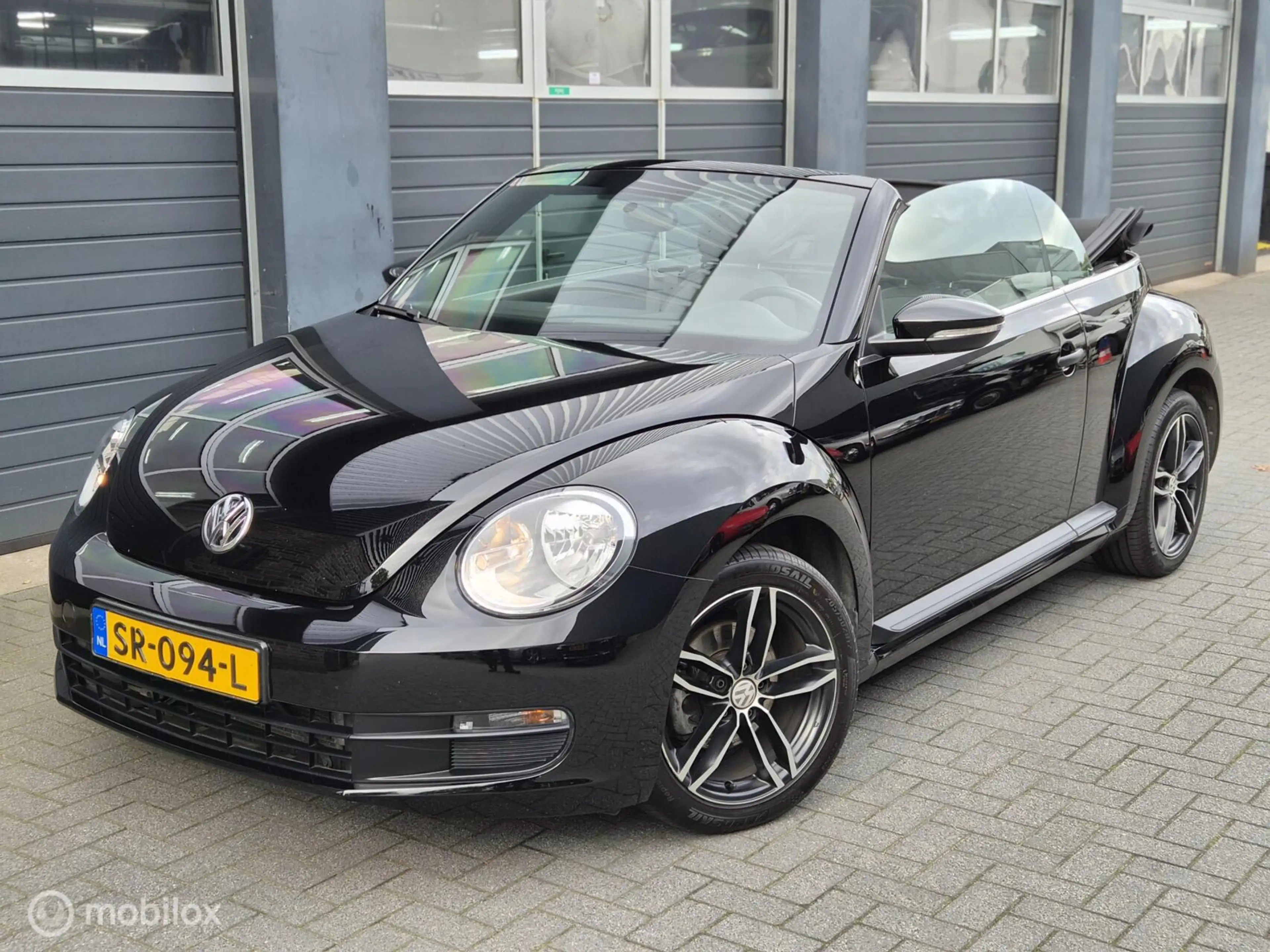 Volkswagen Beetle Cabriolet 1.2 TSI Design BlueMotion | AIRCO | PDC