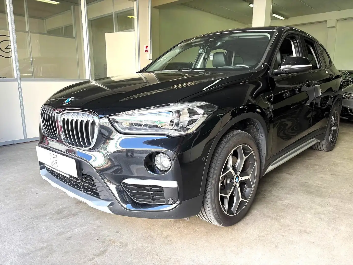 BMW X1 Xdrive 18d xLine auto - M sport interno Nero - 2