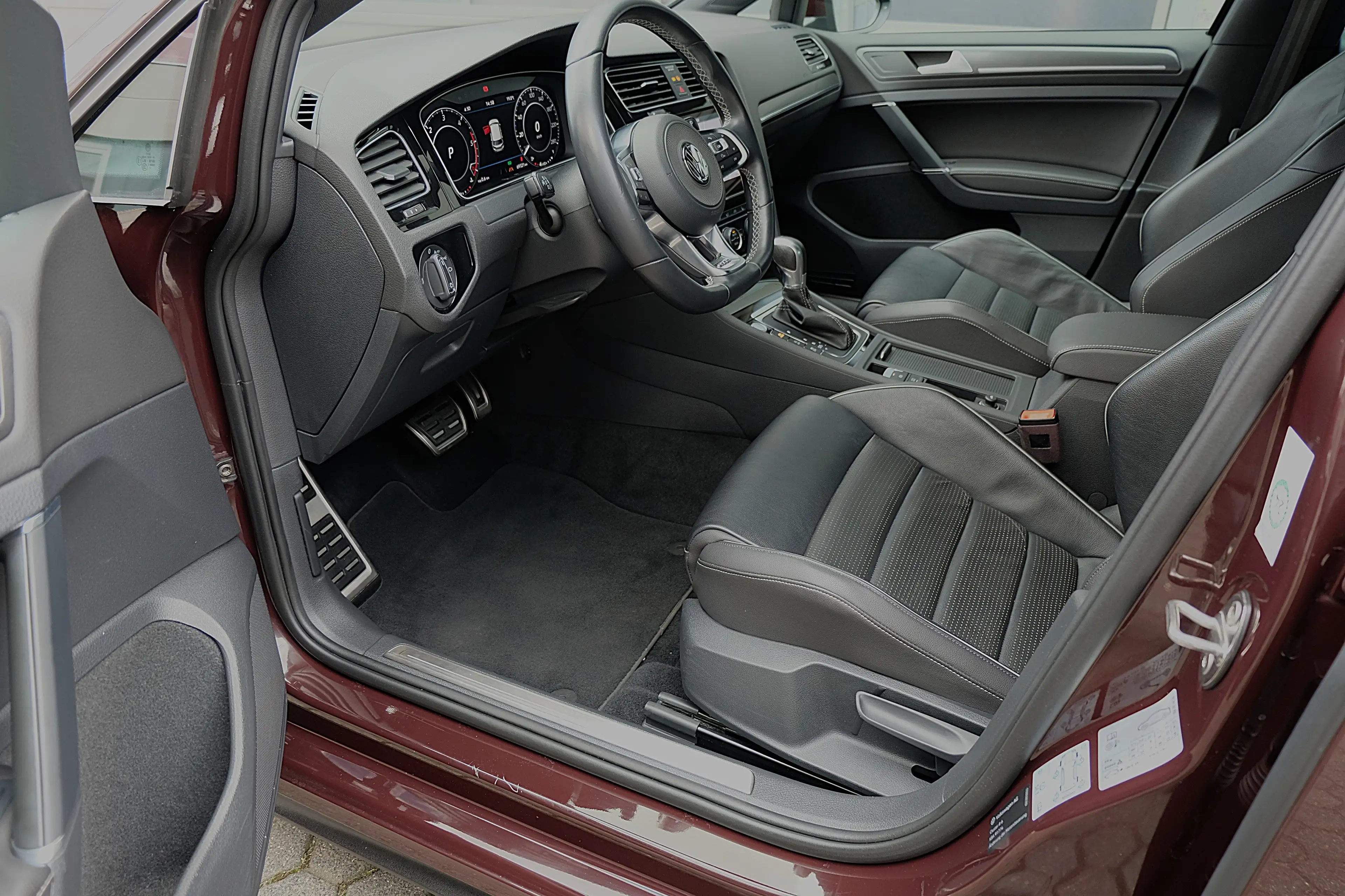 Volkswagen Golf GTD Neuwertiger Golf mit Super Ausstattung !!! — photo 5