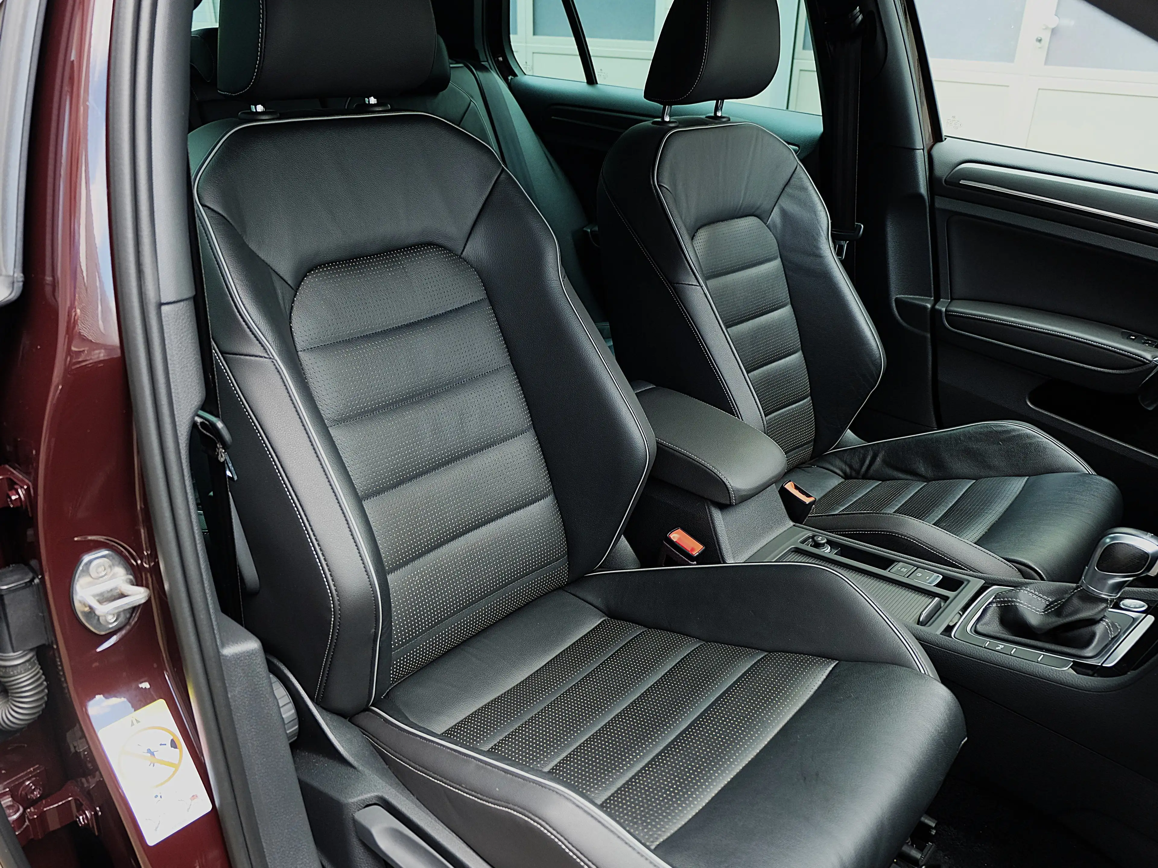 Volkswagen Golf GTD Neuwertiger Golf mit Super Ausstattung !!! — photo 7