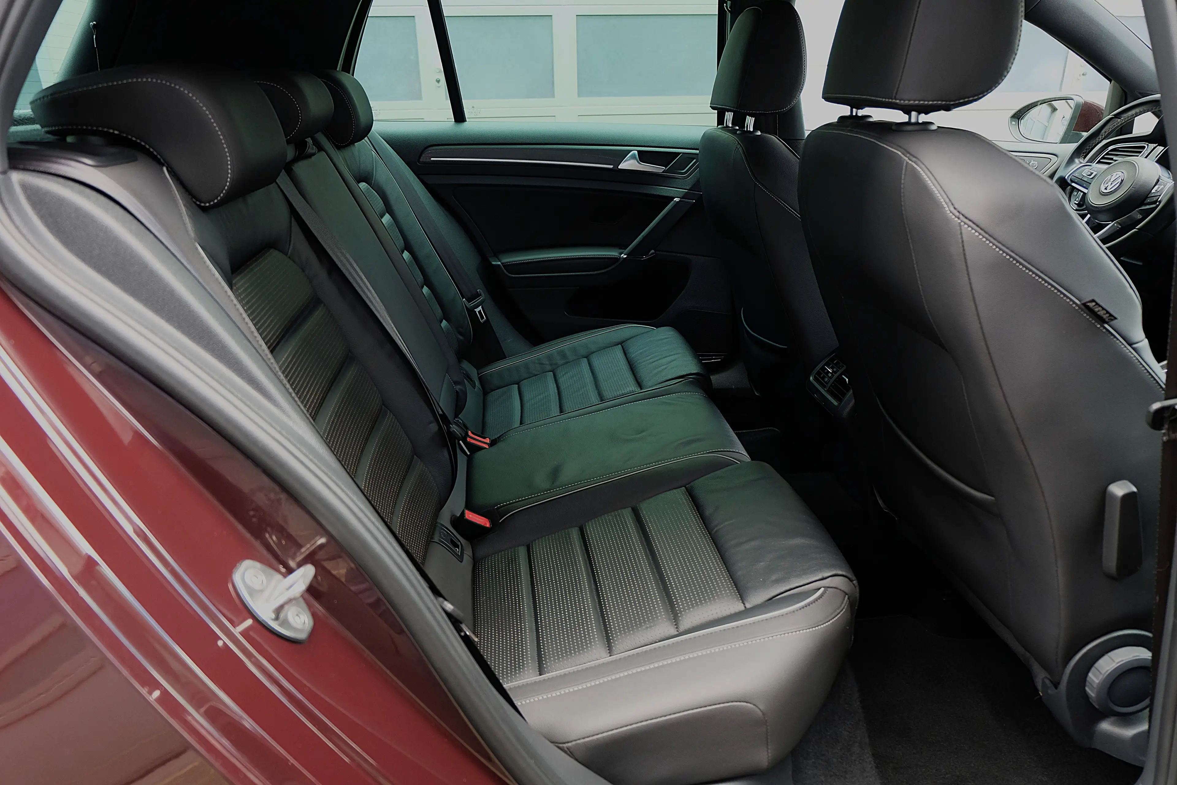 Volkswagen Golf GTD Neuwertiger Golf mit Super Ausstattung !!! — photo 9