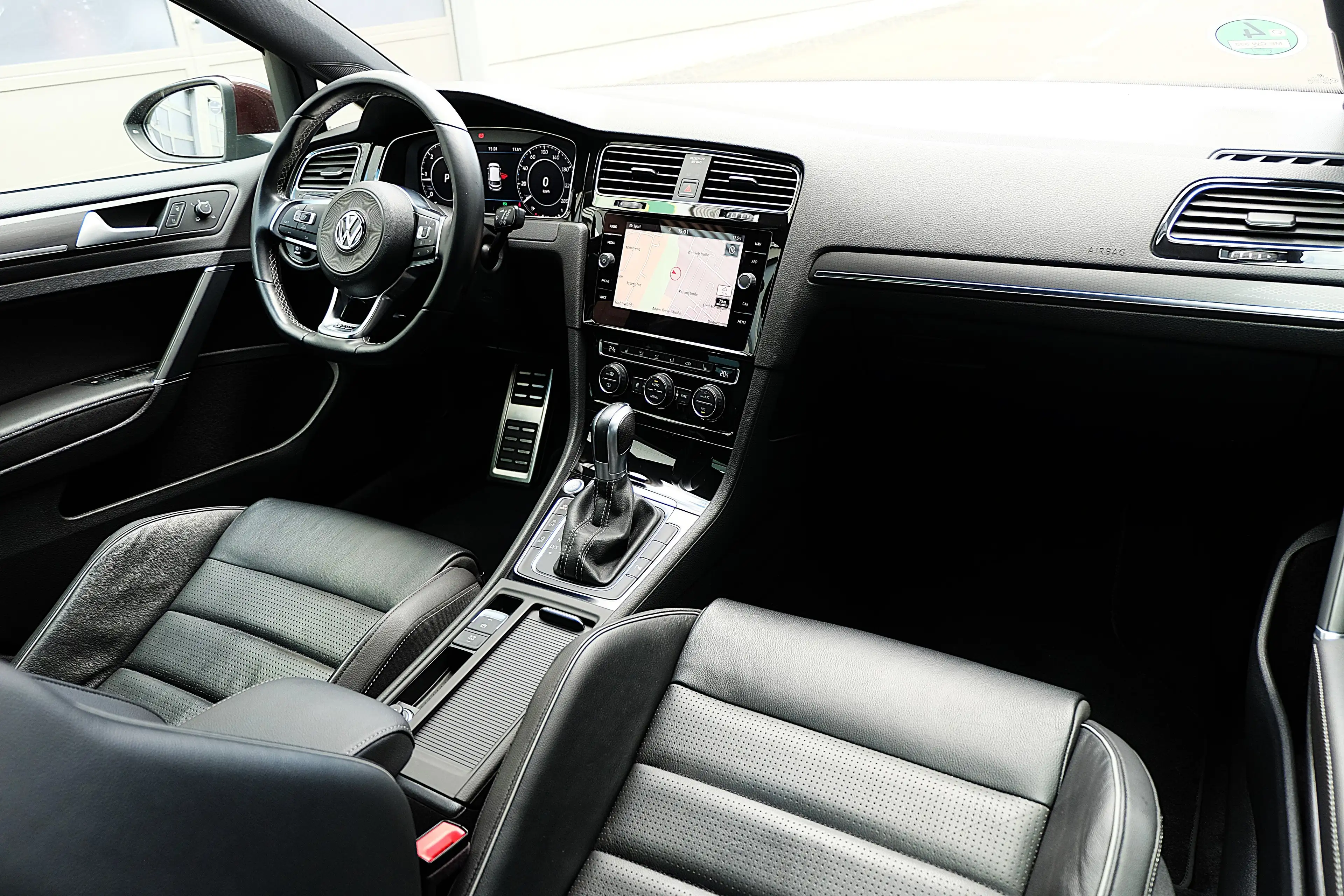 Volkswagen Golf GTD Neuwertiger Golf mit Super Ausstattung !!! — photo 11