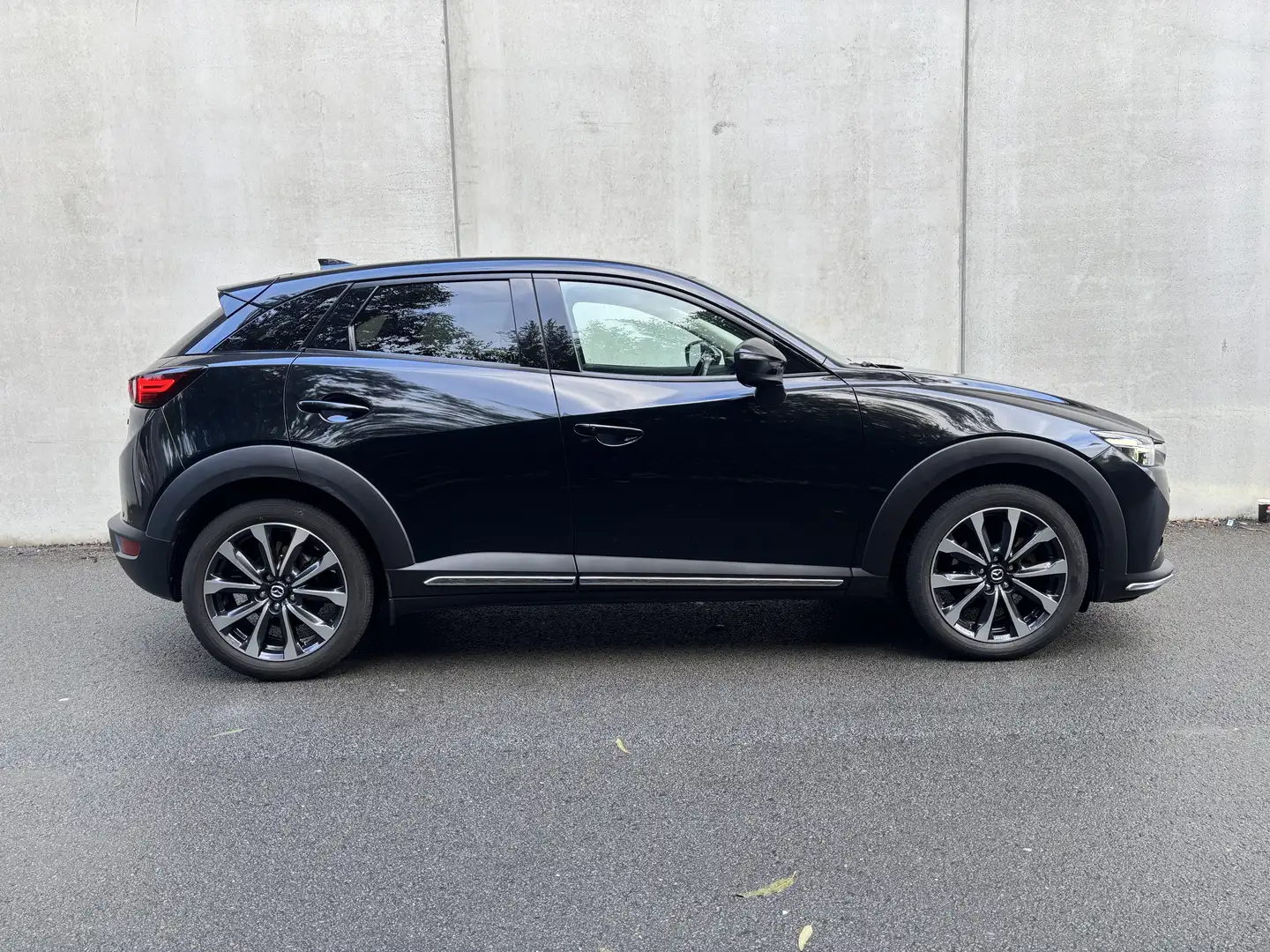 Mazda CX-3 2.0i SKYACTIV-G 2WD automatique Schwarz - 2