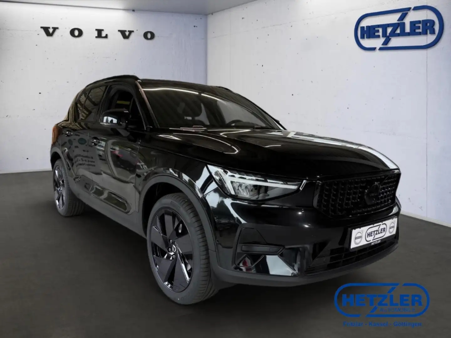 Volvo XC40 Ultra Black Edition 2WD B3 EU6e Schwarz - 2