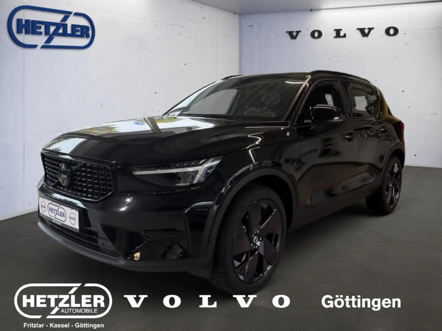 Volvo XC40 Ultra Black Edition 2WD B3 EU6e Schwarz - 1