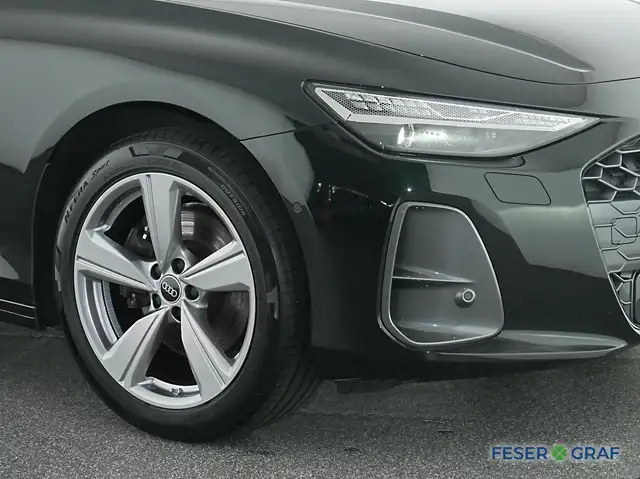Audi A6 view 13