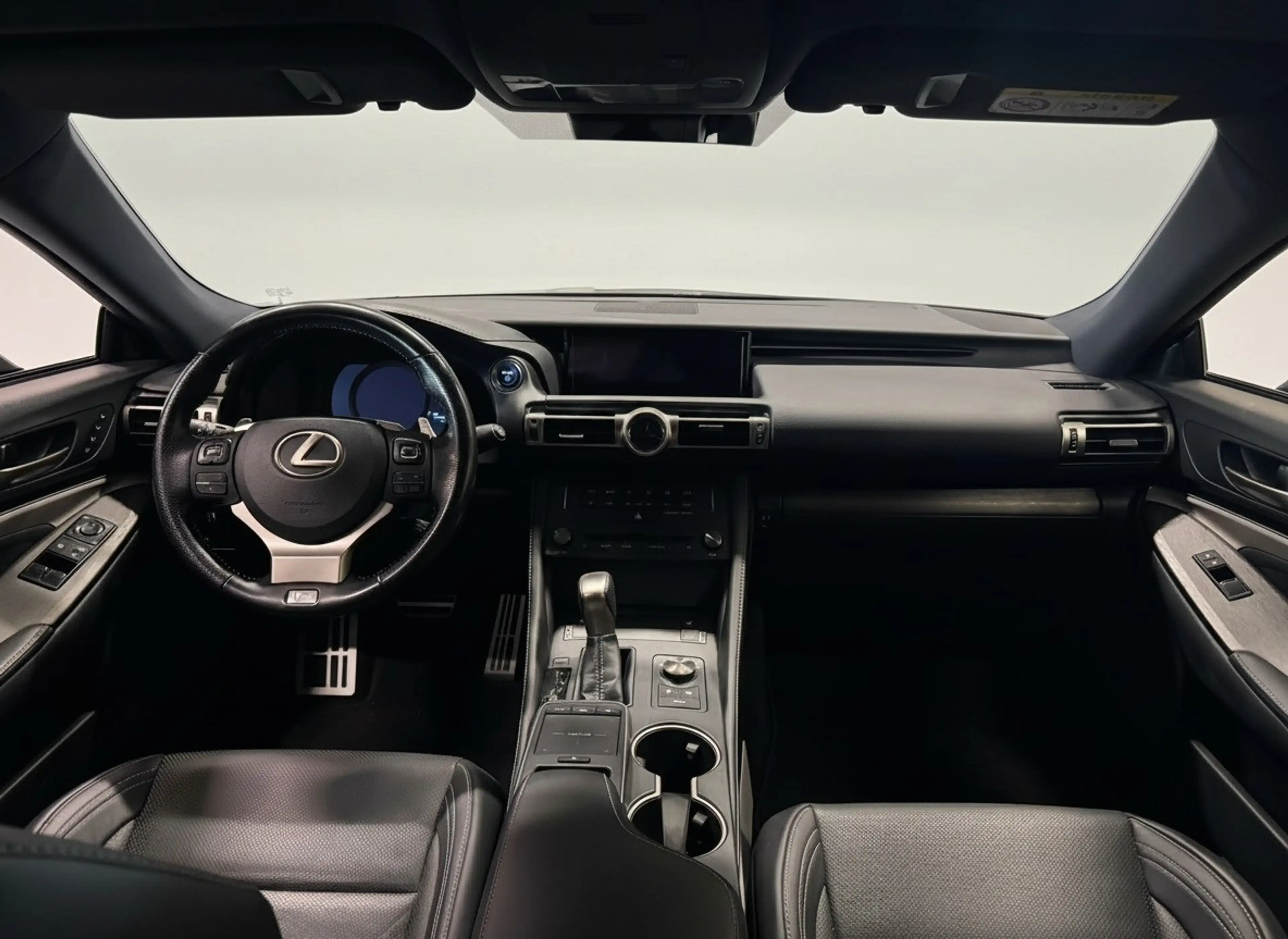 Lexus RC 300h F Sport Line | Carplay | Stoelverwarming & Koeling — photo 5