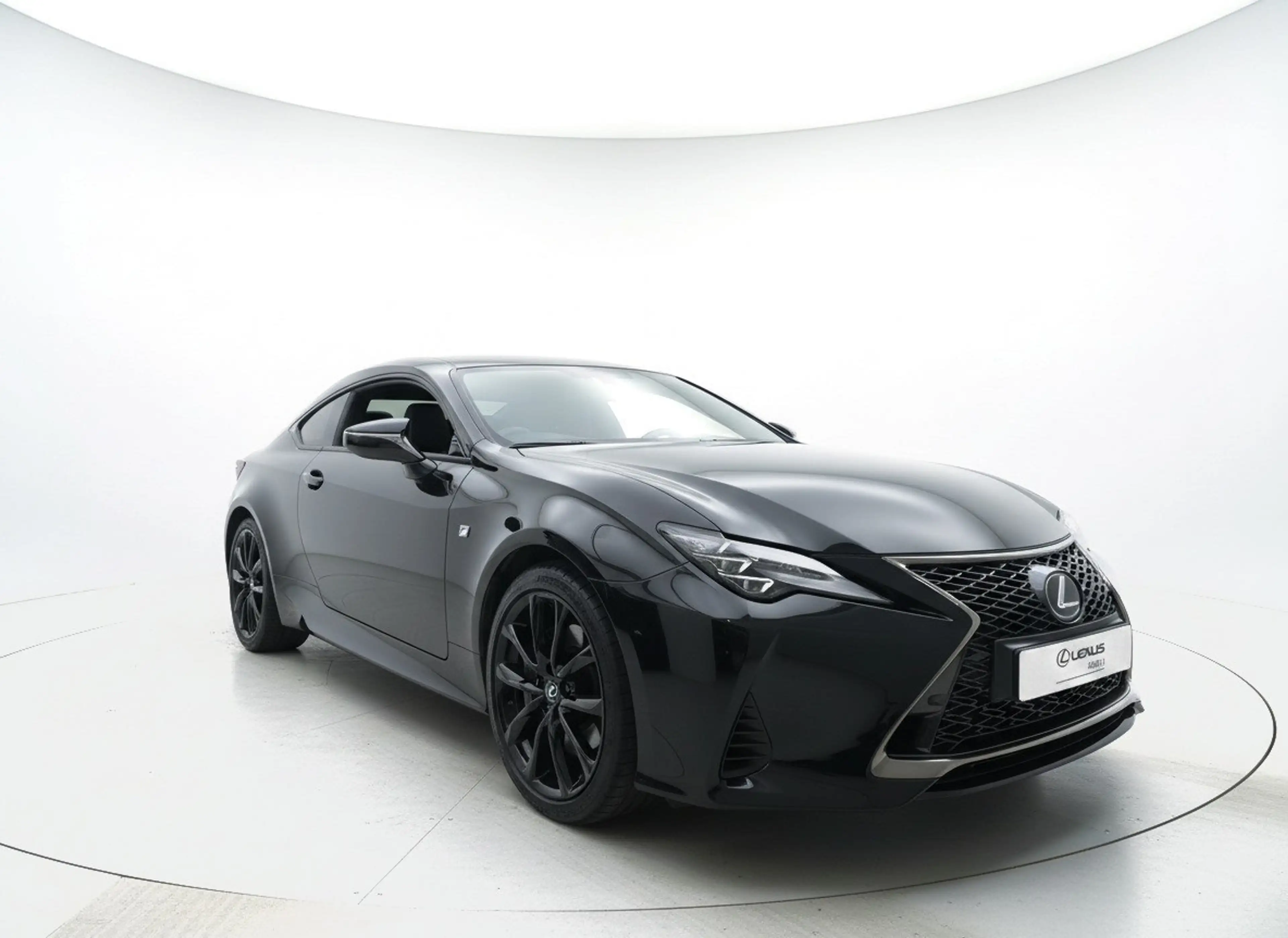 Lexus RC 300h F Sport Line | Carplay | Stoelverwarming & Koeling — photo 3