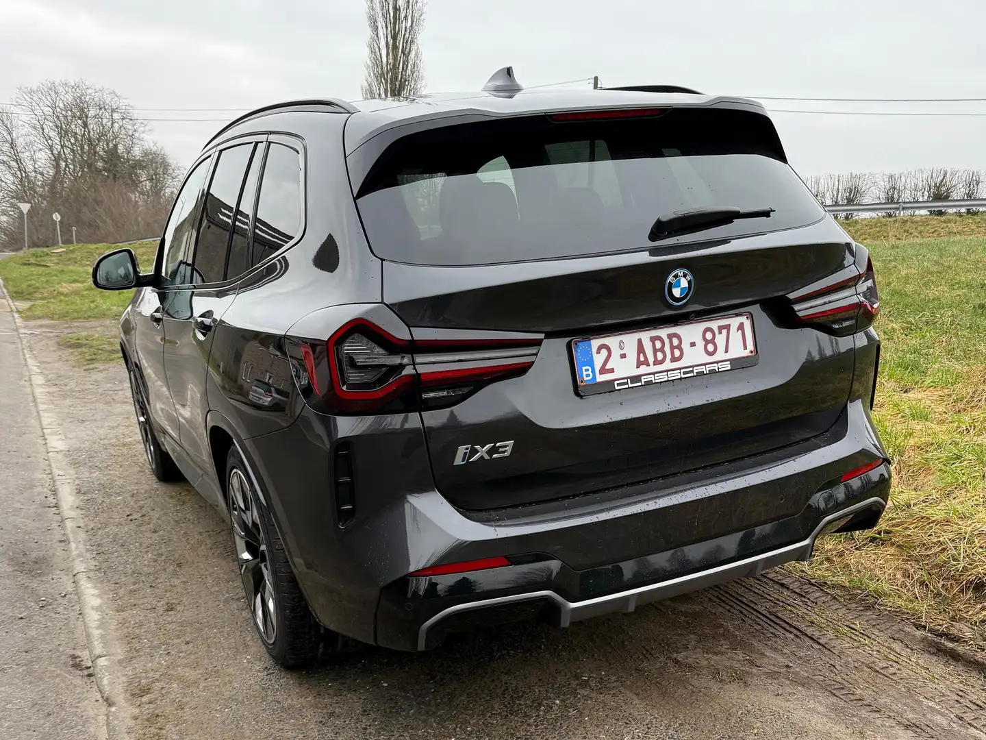 BMW iX3 iX3 80 kWh Zwart - 2