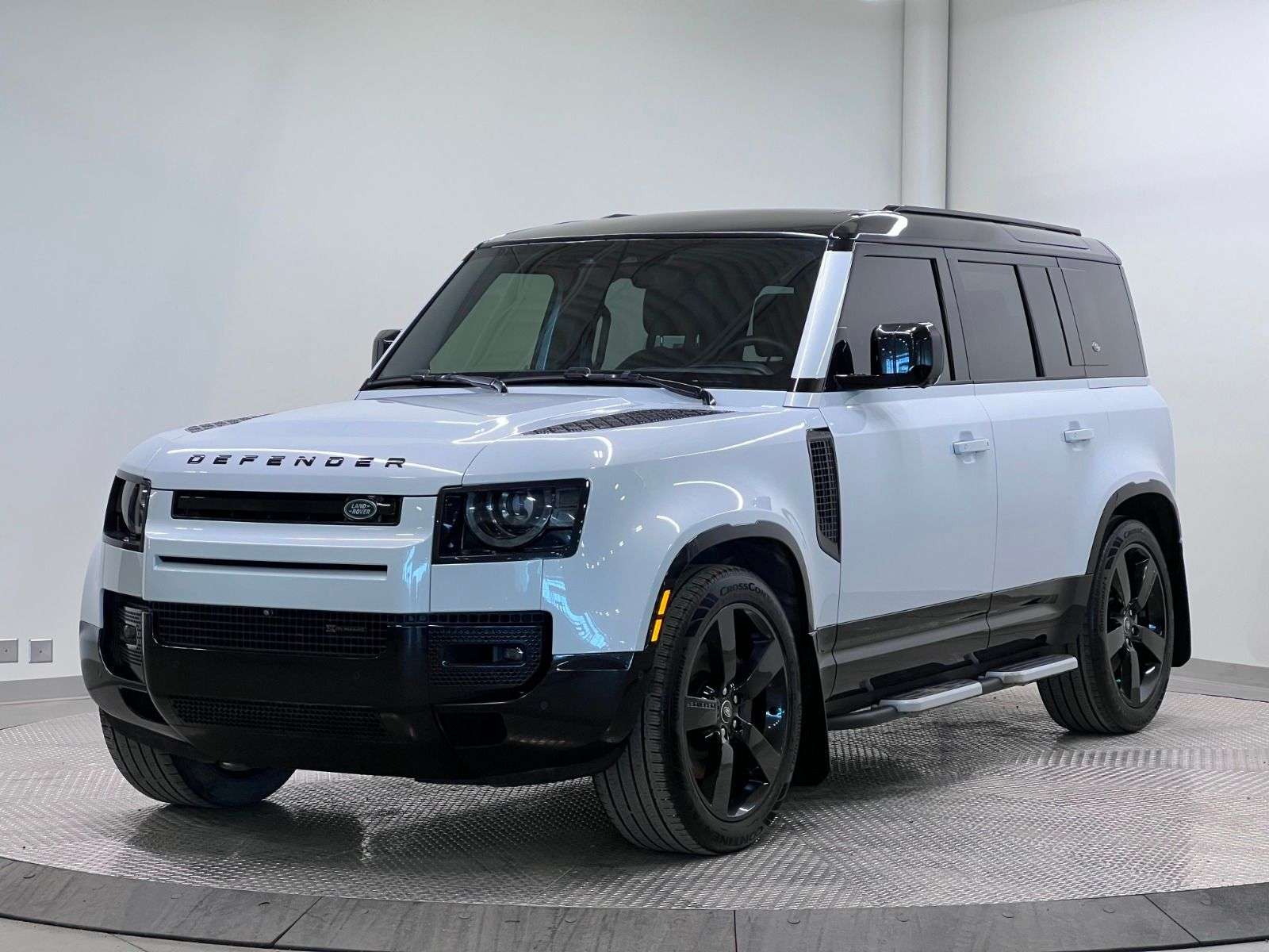 2023 Land Rover Defender 110 X-DYNAMIC SE AWD