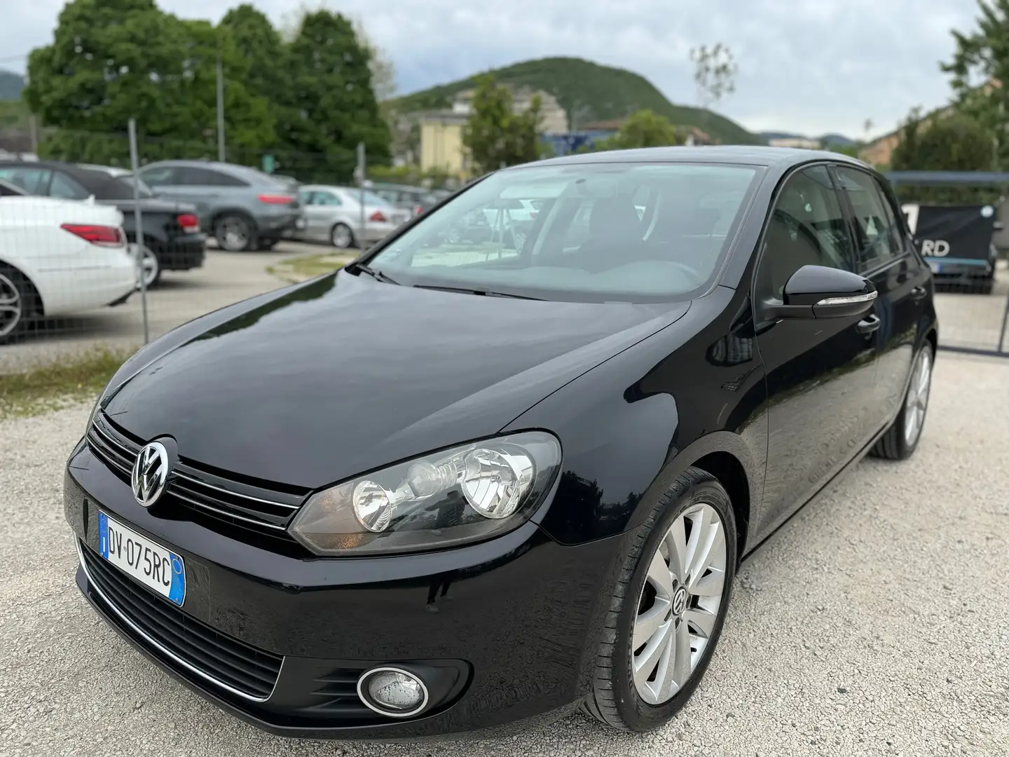 Volkswagen Golf Golf 5p 2.0 tdi Highline 140cv Uniprop Euro5a Noir - 1