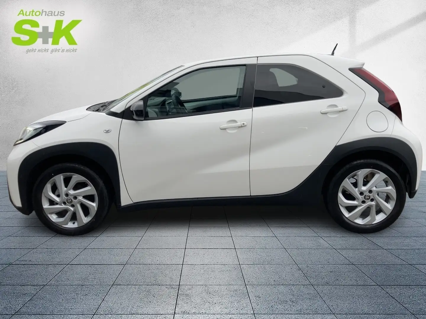 Toyota Aygo X Team Deutschland**SHZ*KLIMA*DAB+*KAMERA** Wit - 2