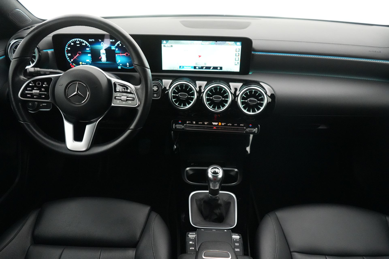 Mercedes-Benz CLA 180 SB Business Solution Luxury LEDER/CUIR LED GPS PDC — photo 13